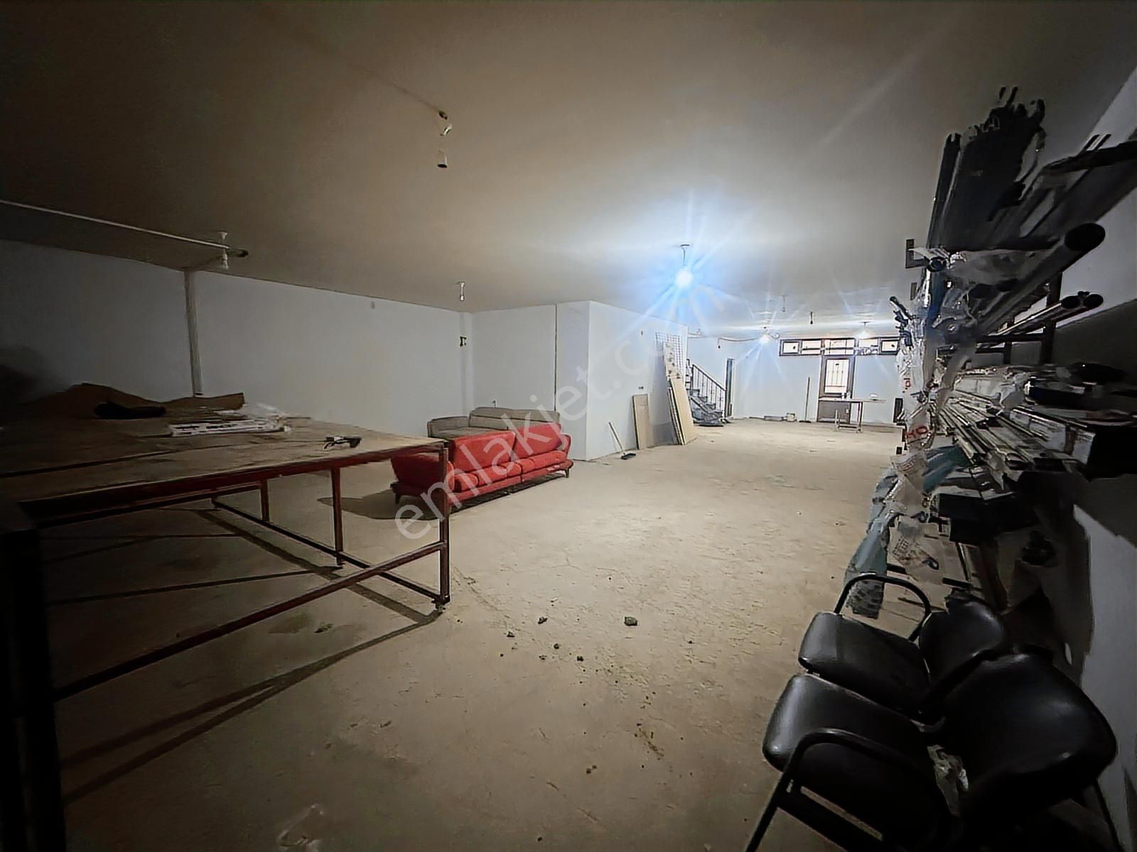 İzmit Kuruçeşmede İşlek Cadde Üzerinde 200m2 Satılık Dükkan - Görsel 11