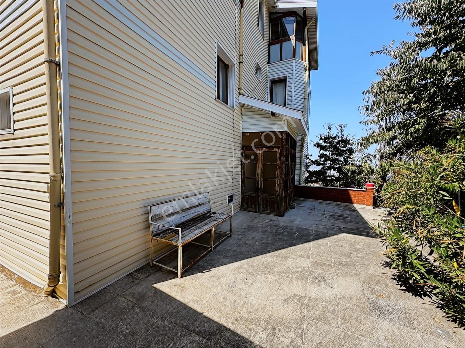 Başiskele Yuvacıkta 1052m2 Arsa Ve Körfez Manzaralı Tripleks - Görsel 18