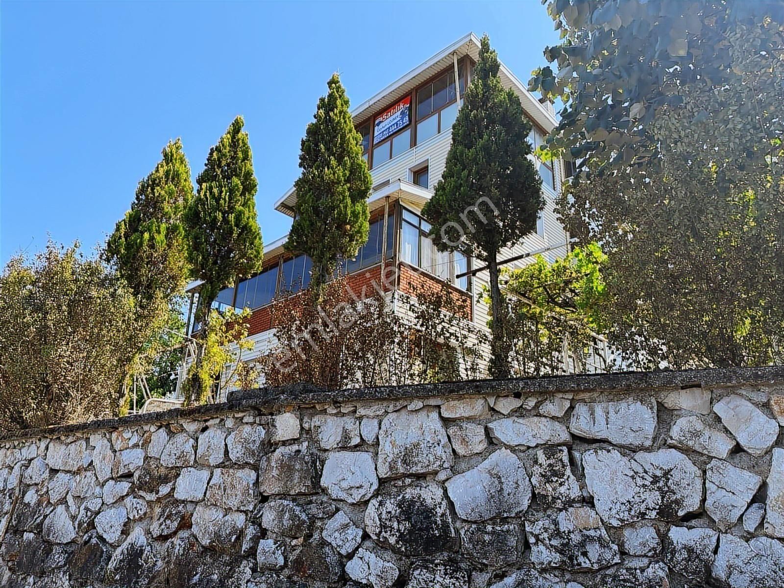 Başiskele Yuvacıkta 1052m2 Arsa Ve Körfez Manzaralı Tripleks - Görsel 21