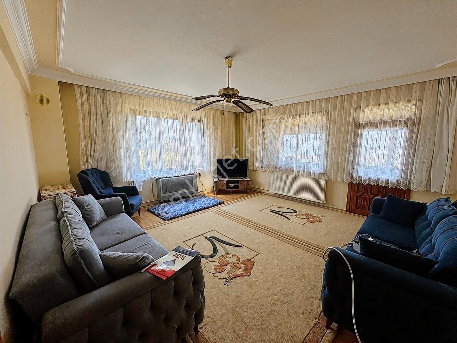 Başiskele Yuvacıkta 1052m2 Arsa Ve Körfez Manzaralı Tripleks - Görsel 25