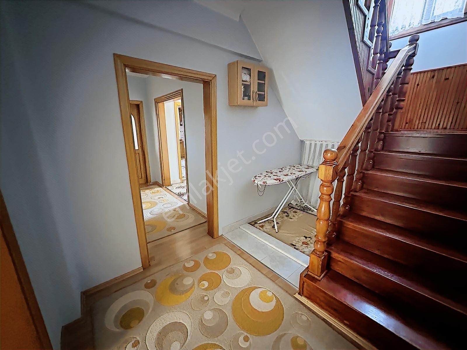 Başiskele Yuvacıkta 1052m2 Arsa Ve Körfez Manzaralı Tripleks - Görsel 9