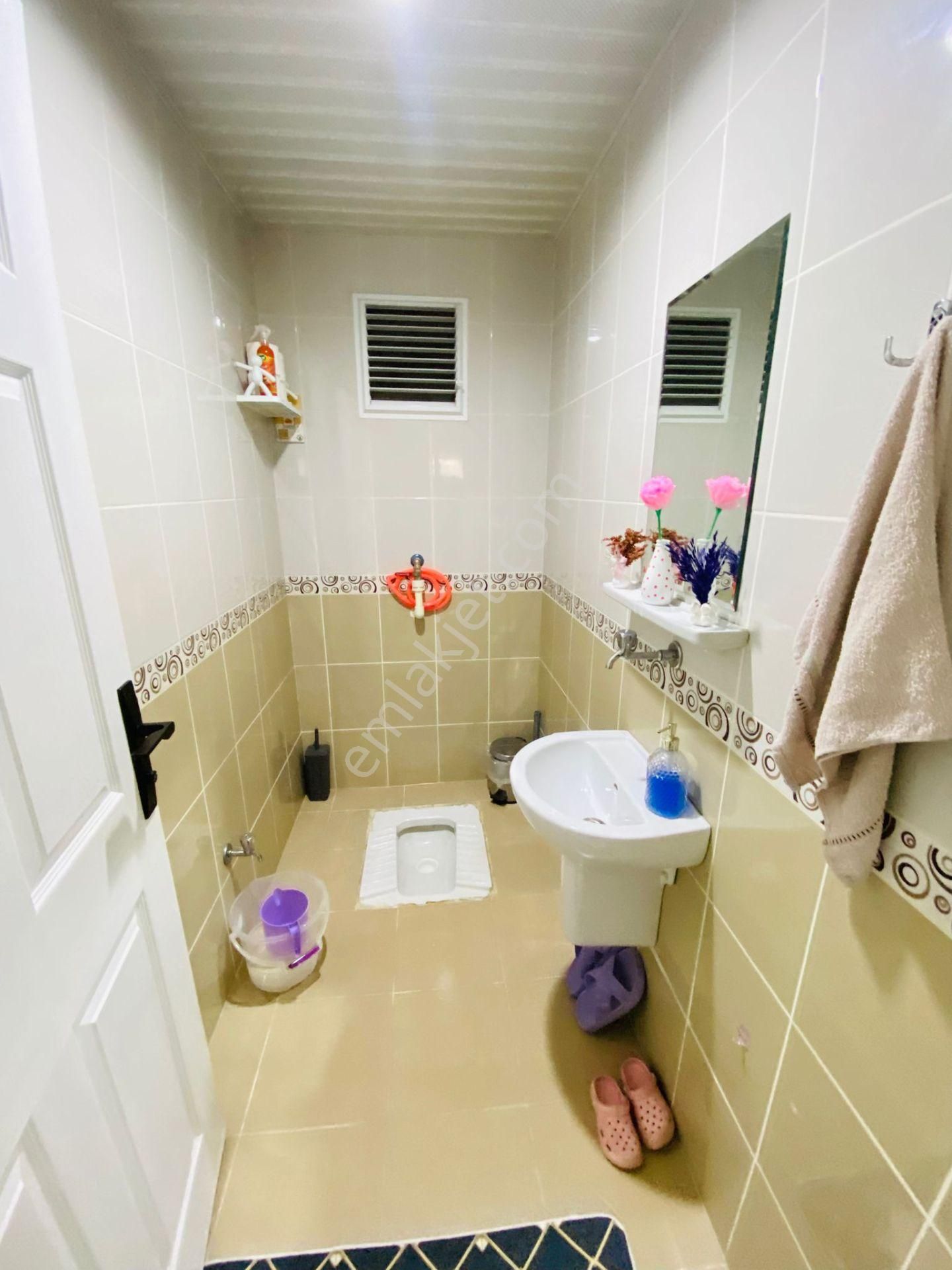 Gültepe'de Site İçerisinde Full Yapılı 3+1 3.kat Satılık Daire !! - Görsel 24