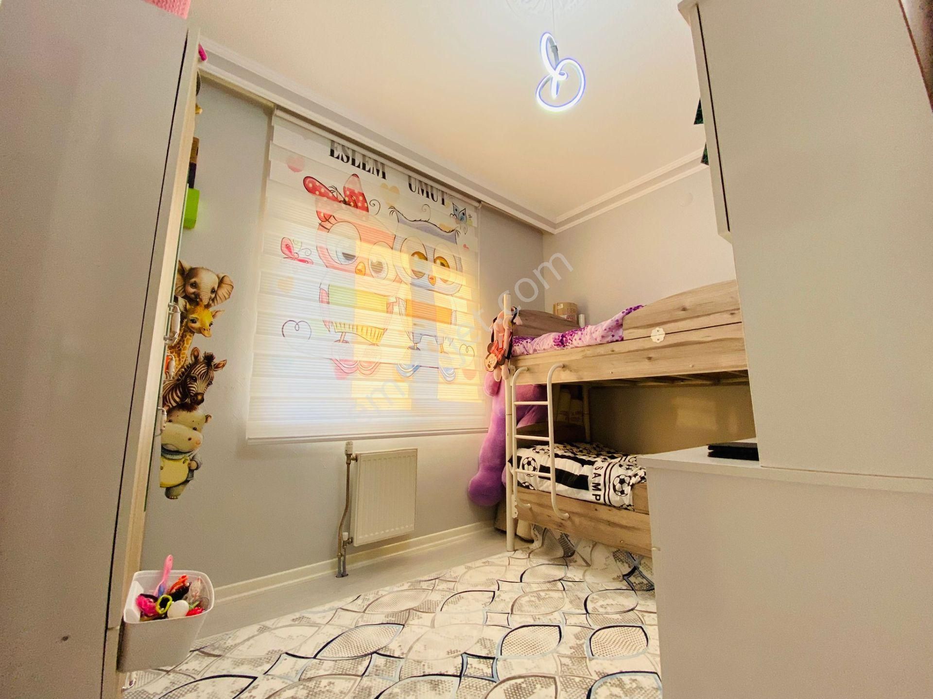 Gültepe'de Site İçerisinde Full Yapılı 3+1 3.kat Satılık Daire !! - Görsel 15