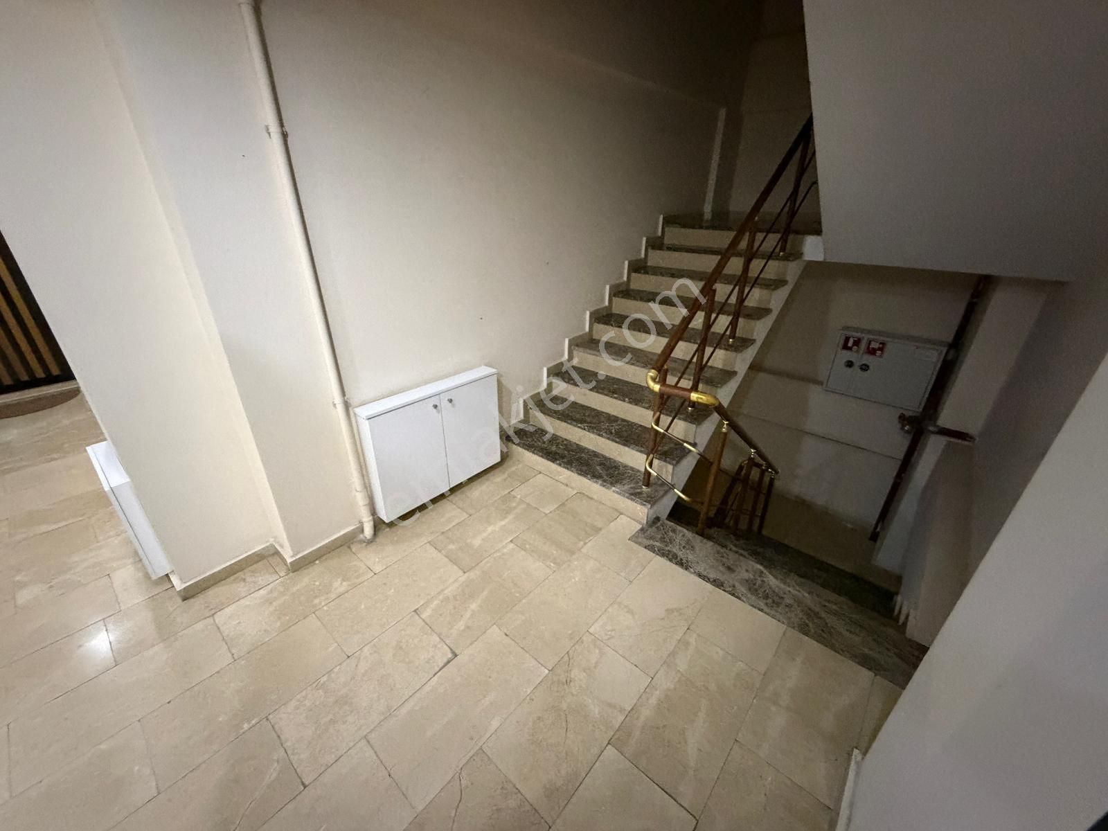 Meydan Life'da 1+0 60m2 Home Ofis 3.kat Asansörlü Ofis Katı - Görsel 16