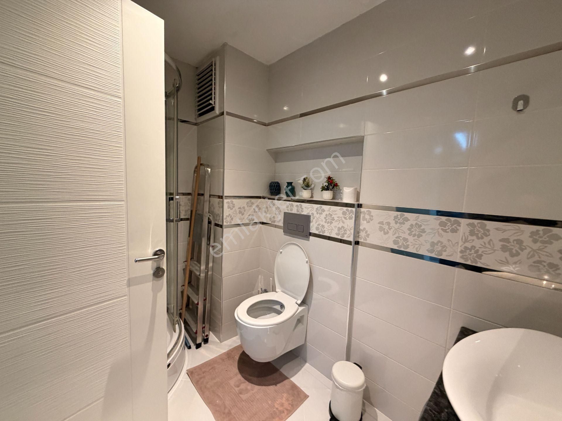Şerifali Life Plus Sitesinde Büyük Tip 1+1 Kiralık Daire - Görsel 13
