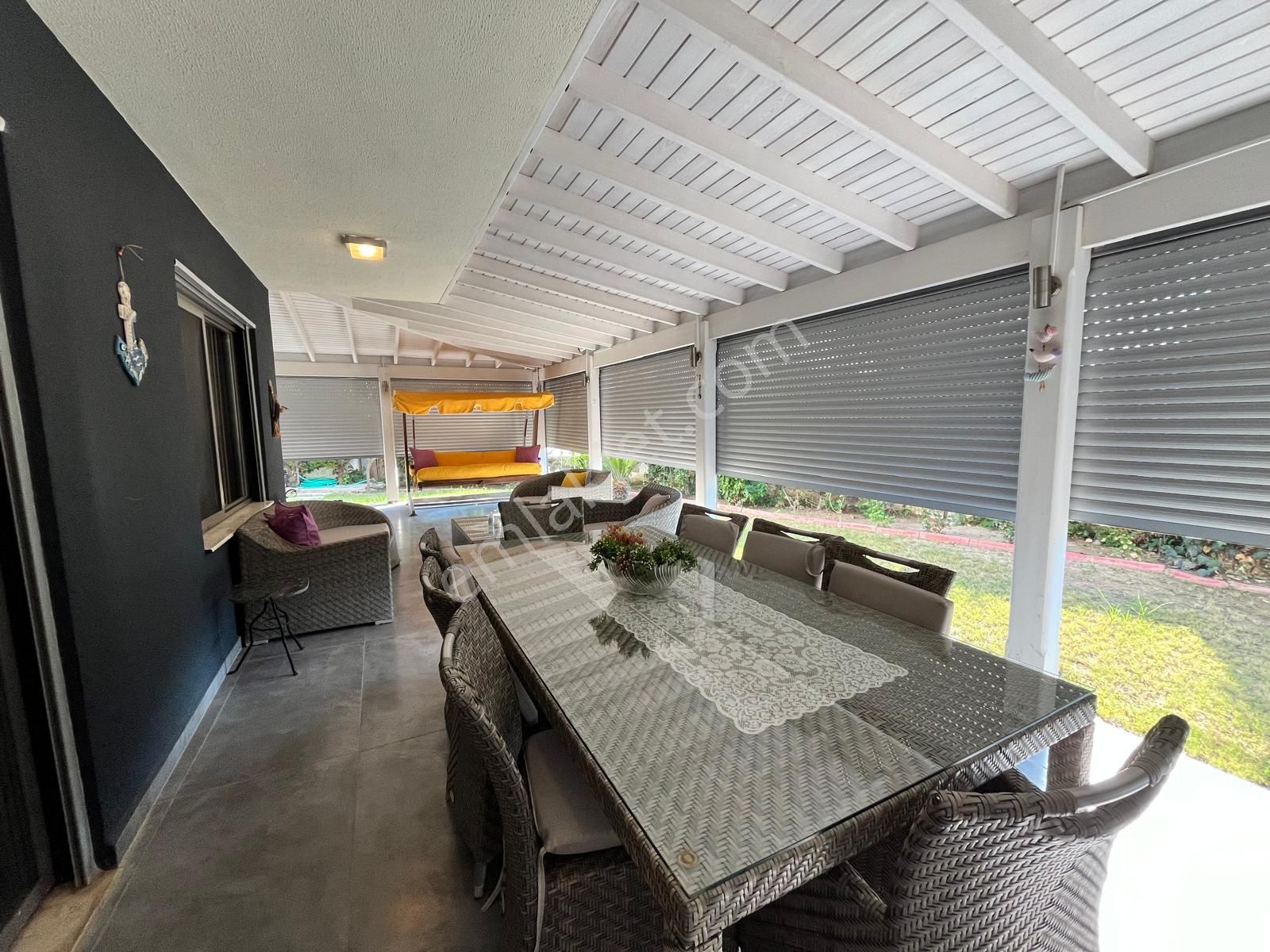 Karaova'da Avm Yanı Palm 34 Sitesi'nde Kiralık 4+1 Villa - Görsel 7