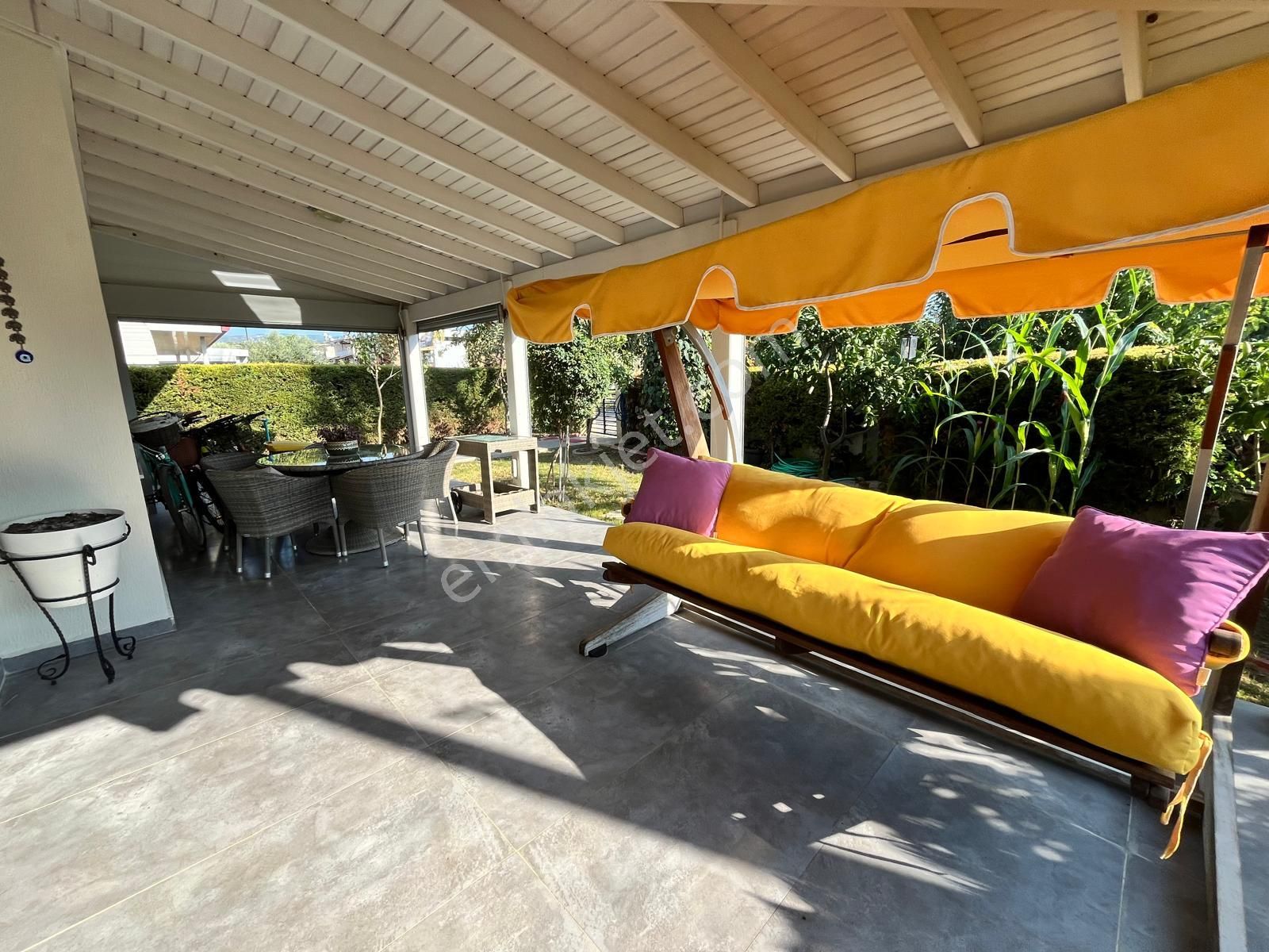 Karaova'da Avm Yanı Palm 34 Sitesi'nde Kiralık 4+1 Villa - Görsel 4