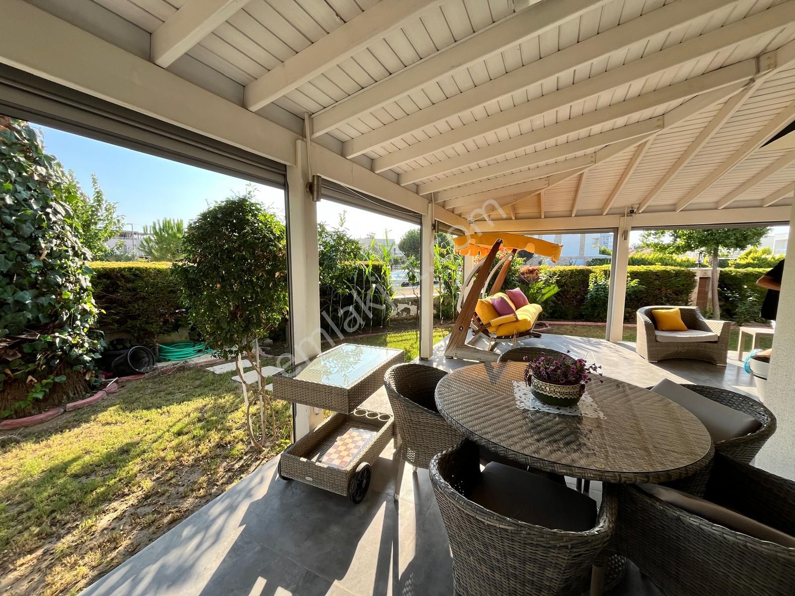 Karaova'da Avm Yanı Palm 34 Sitesi'nde Kiralık 4+1 Villa - Görsel 6