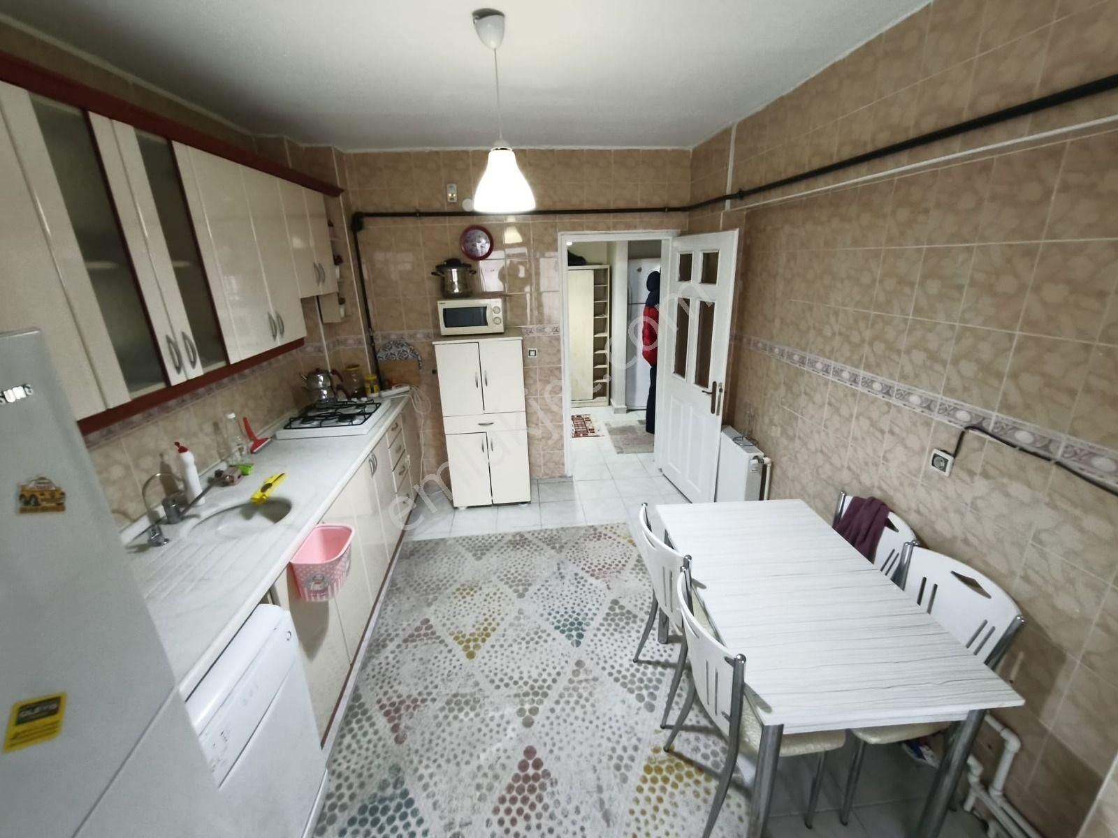 Batıkent Turgut Özal'da Arakat Eşyalı Kiralık 2+1 Daire - Görsel 4