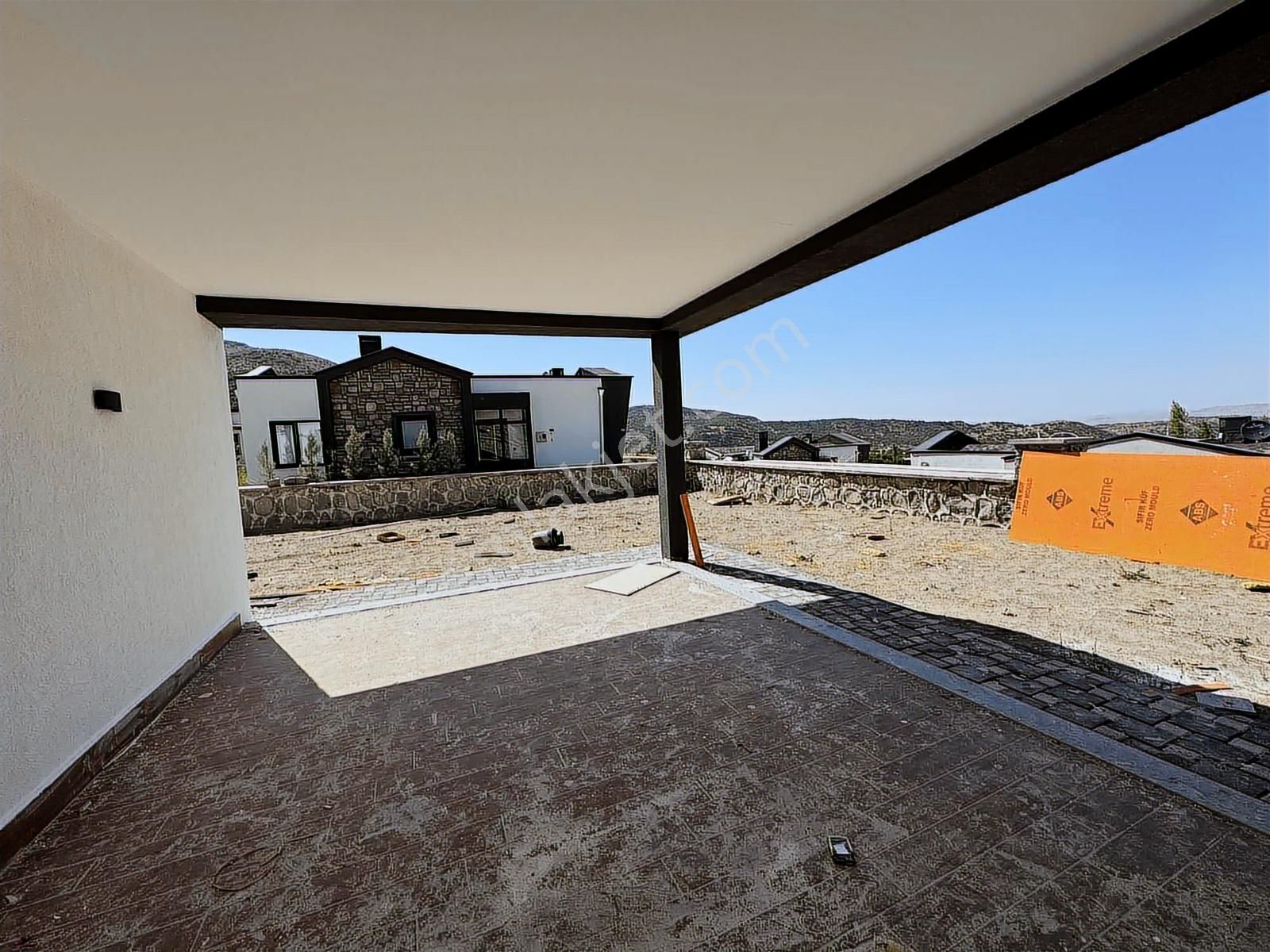 Konal | Ortaseki Ormanları Altı 2,5+1 Butik Lüks Villa - Görsel 22