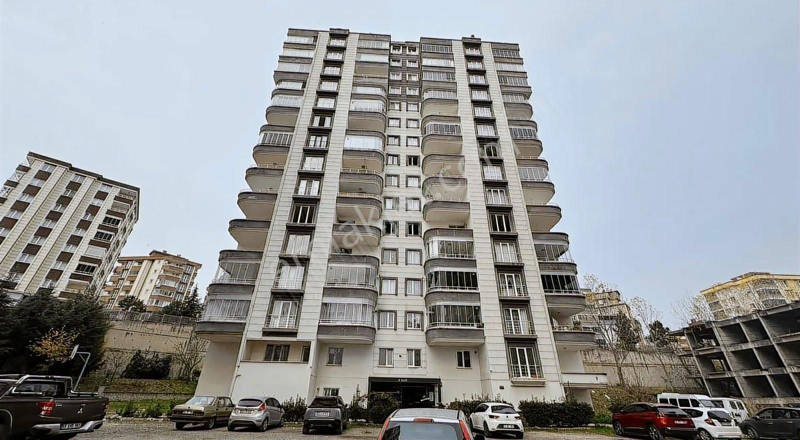 Öz-emmaxtan Duruşehirde Site İçi 13.kat Satılık 150 M2 3+1 Daire