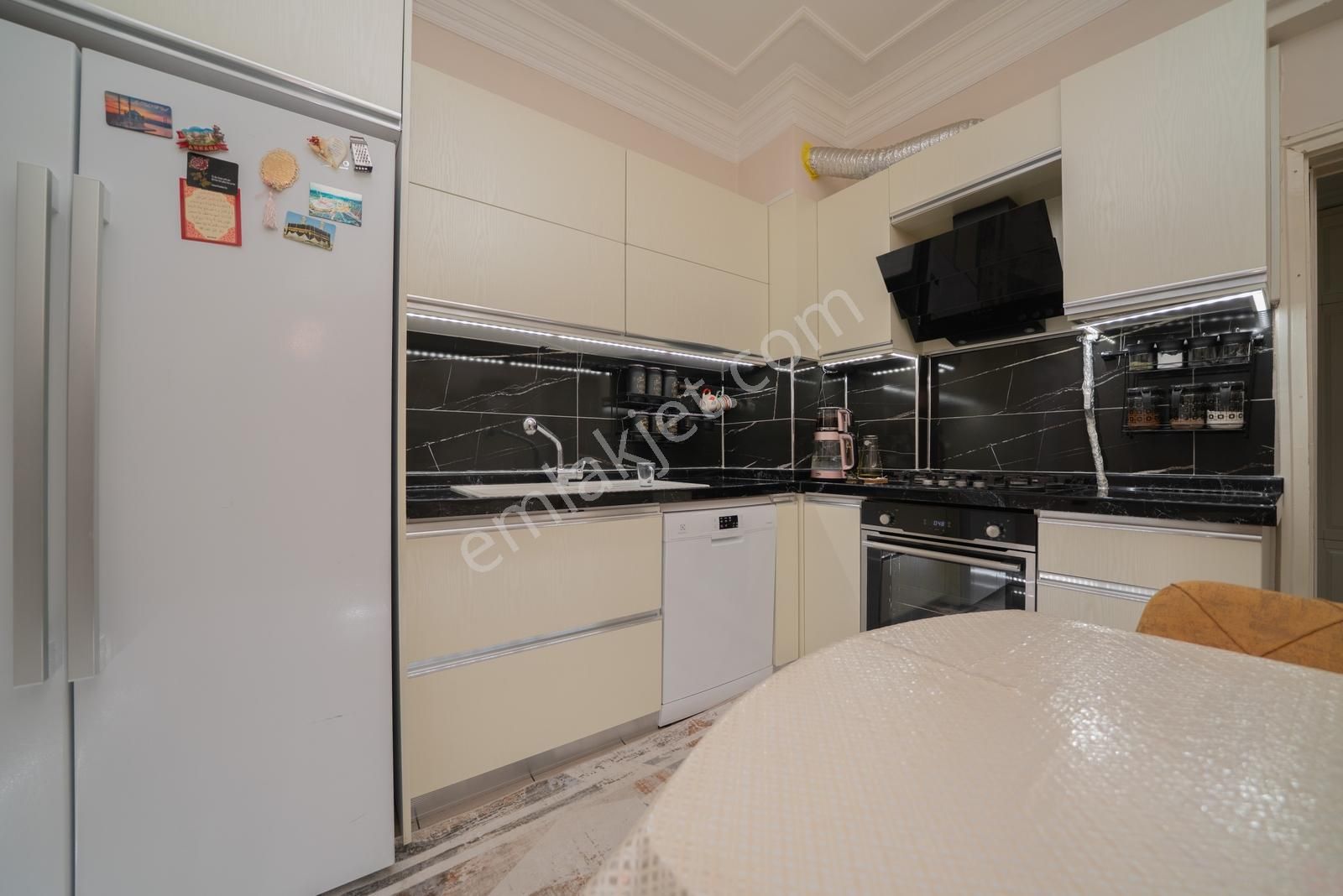 Konal | Yeniköy Mah. İçi Full+ Full Yapılı Satılık 3+1 Daire - Görsel 23