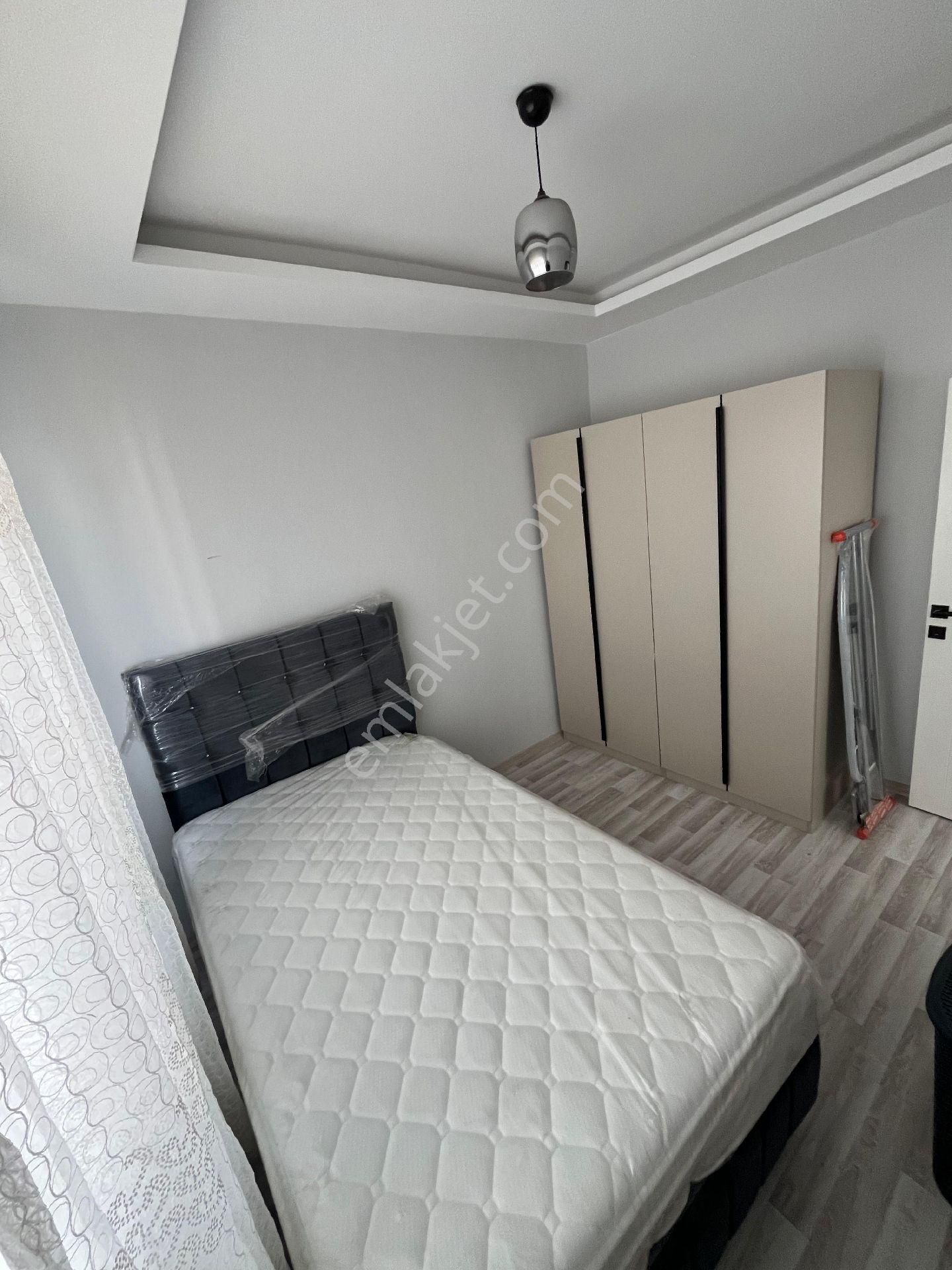Gültepede Cadde Üzeri 1+1 Sıfır Eşyalı İskânlı Köşe Daire Geniş - Görsel 8