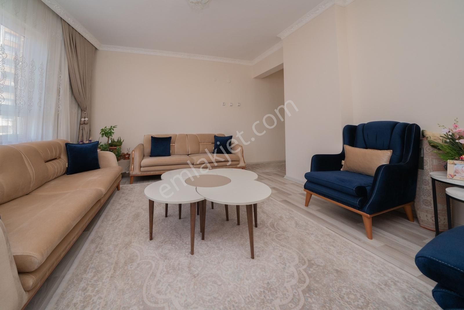 Konal | Aydınlıkevler Mah. Merkezi Lokasyon Satılık 3+1 Daire - Görsel 2