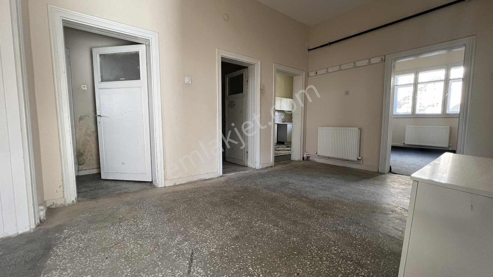 Konal | Hacılar Merkezde Manzaralı 3 Katlı 4+1 Kiralık Daireler - Görsel 6