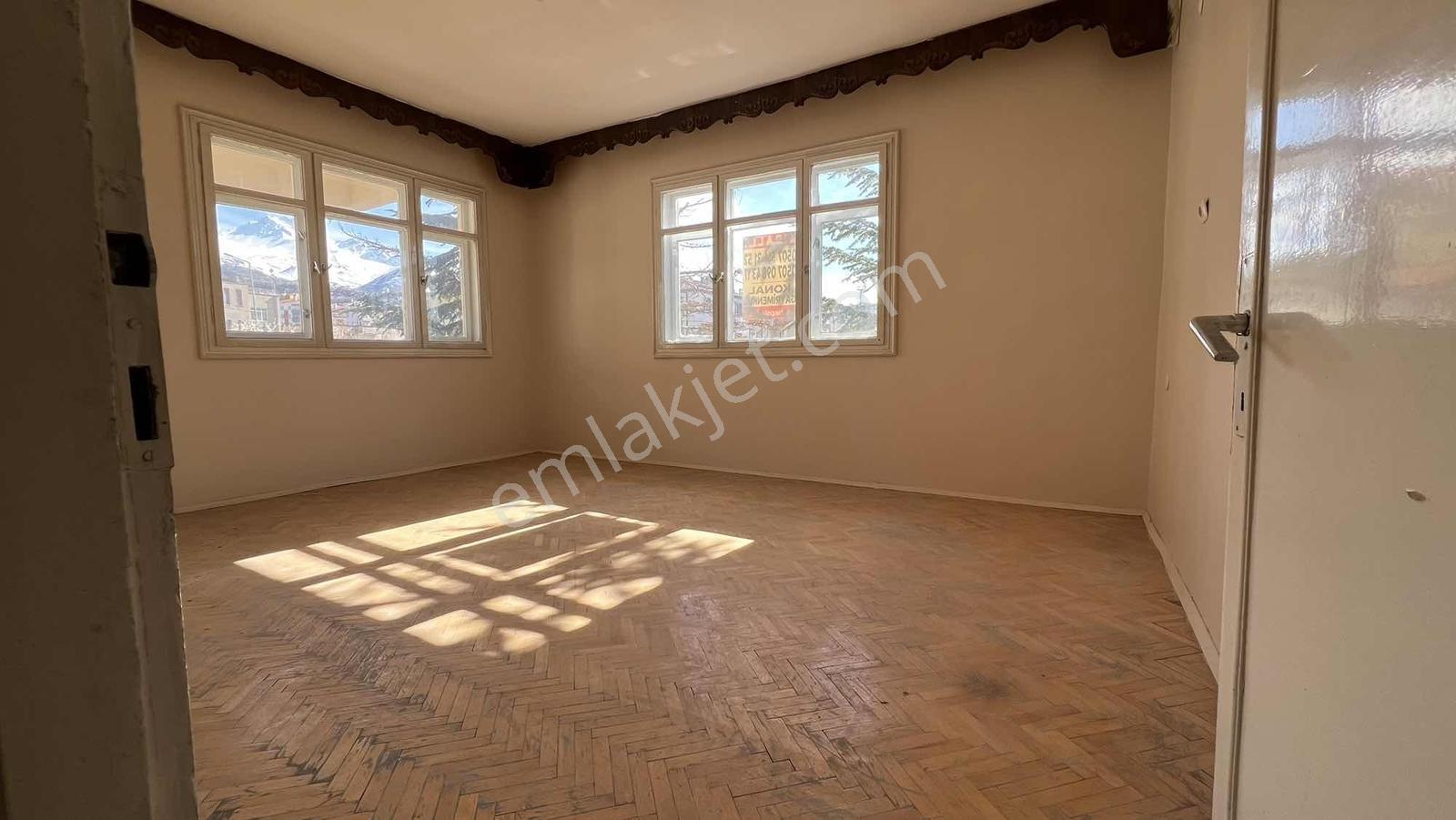 Konal | Hacılar Merkezde Manzaralı 3 Katlı 4+1 Kiralık Daireler - Görsel 23