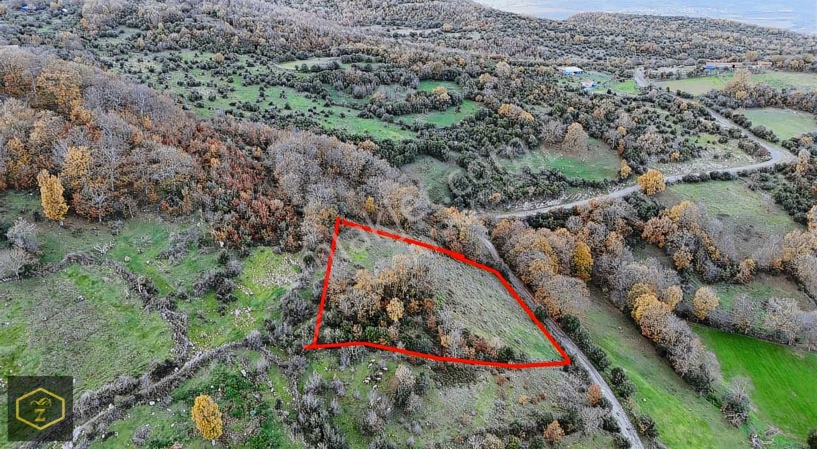 Zeybek Emlaktan Canbazda Köy İçi 3132 Metrekare Arazimiz Satılık - Görsel 18