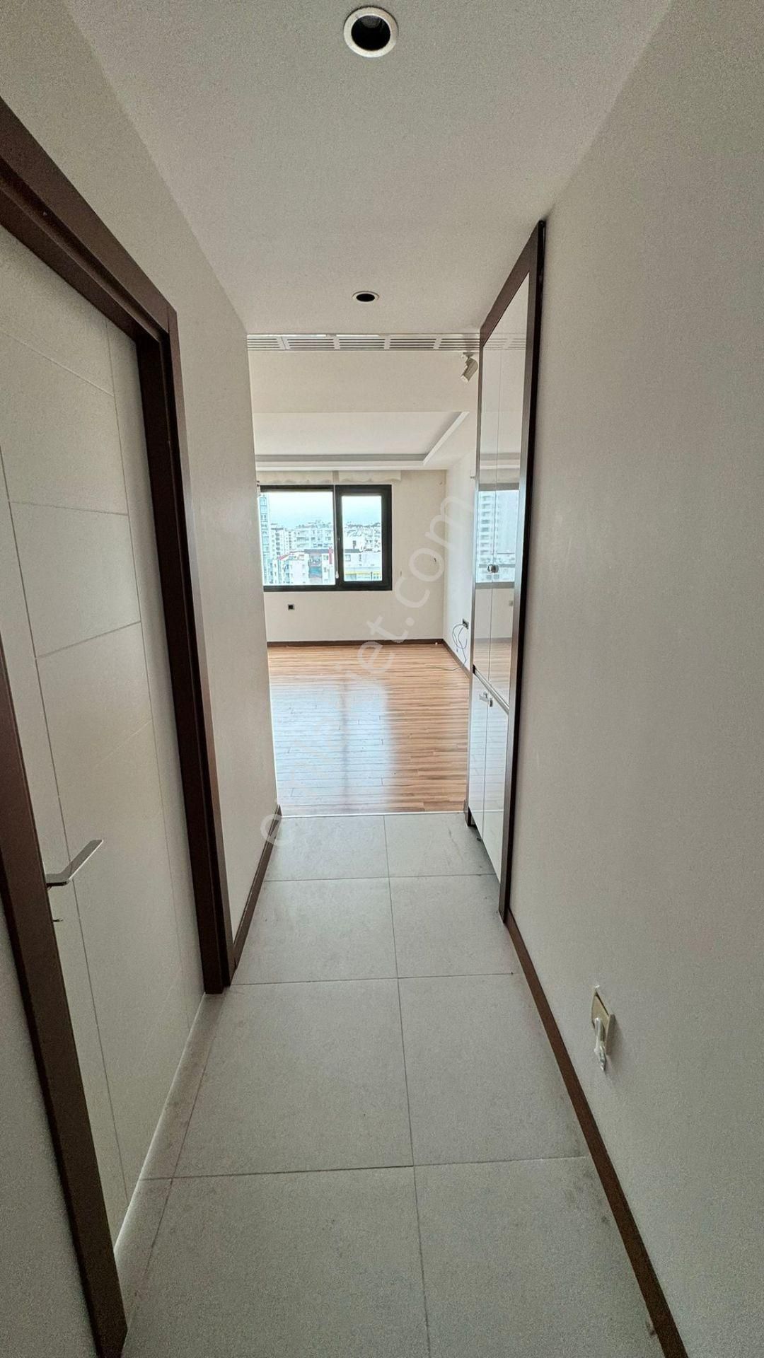 İz'den Emsalleirinin En İyisi Havuzlu Sosyal Donatılı Fırsat - Görsel 9