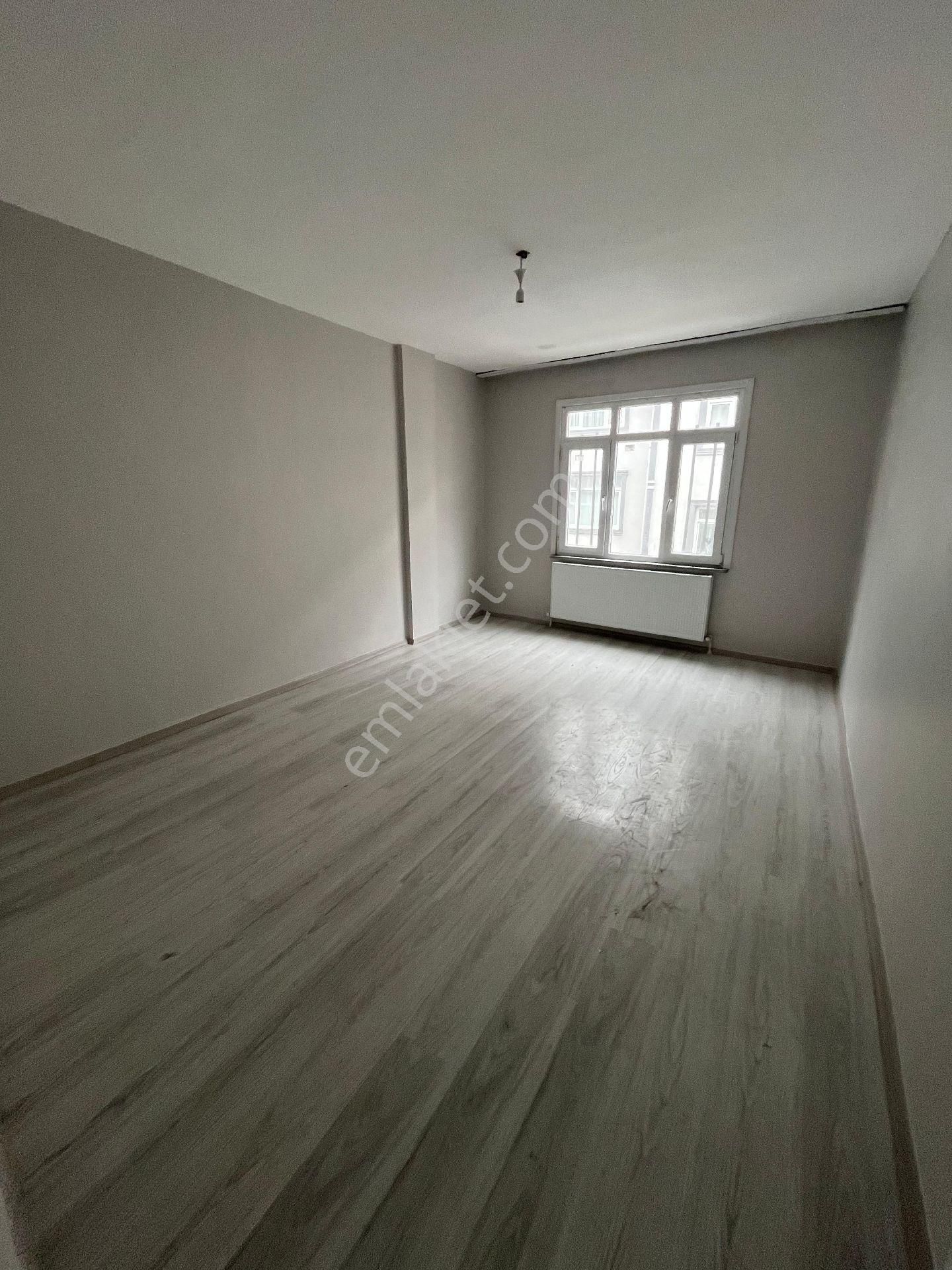 Malkoçoğlu Mah 2+1 2.kat 120m² - Görsel 3