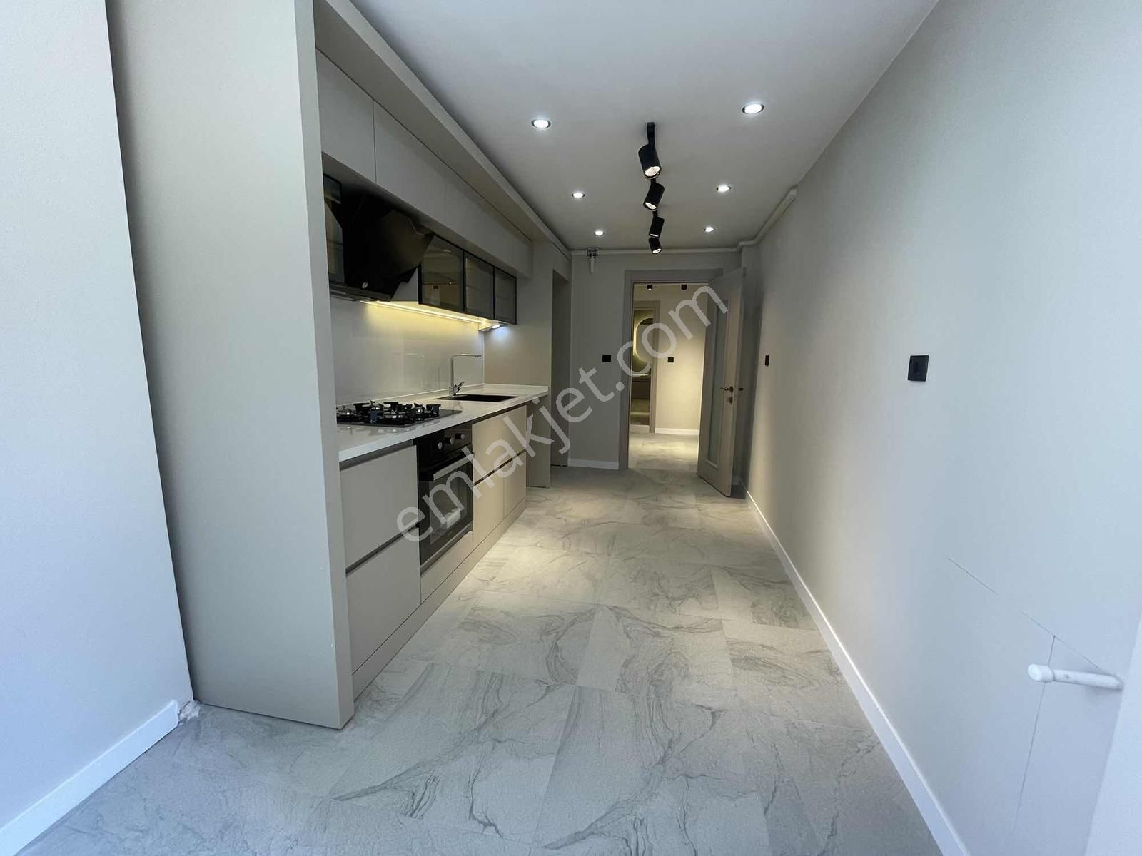 Akalın'dan Cadde Üzerin De 3+1 Full Tadilatlı Satılık Daire - Görsel 10