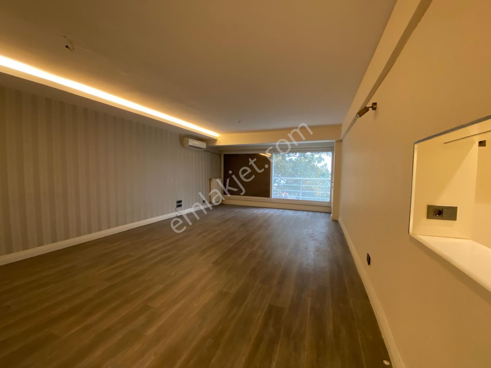 Akalın'dan Alsancak Mustafa Enver Bey Caddesinde 3+1 Satılık