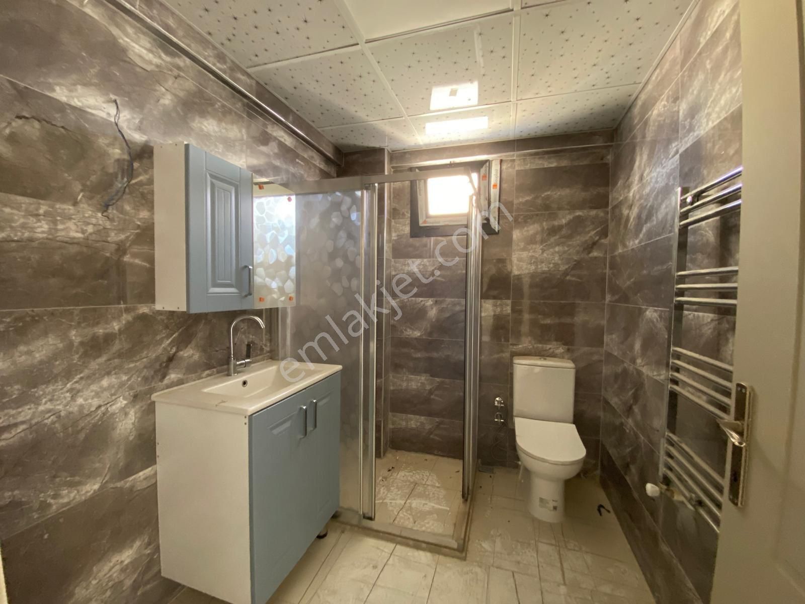 Akalın'dan Bahçelievler'de 2+1 Asansörlü Otoparklı Satılık Daire