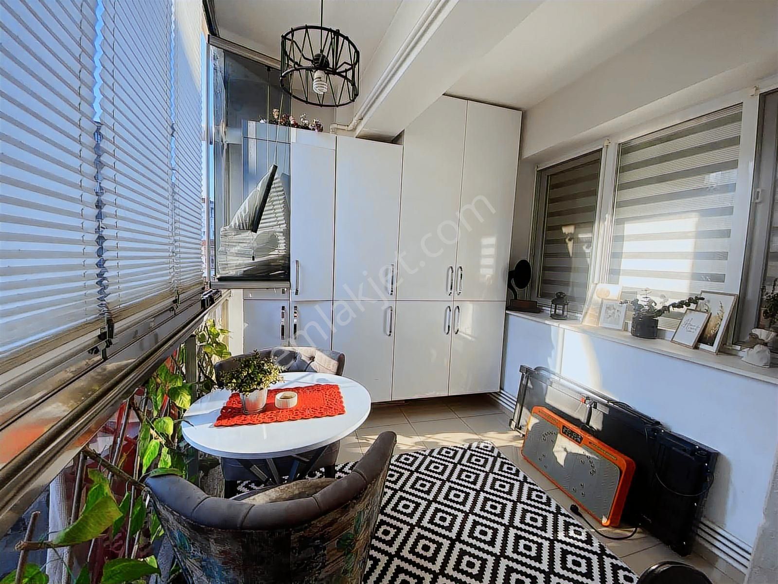 Akalın'dan Yıldız Cd Üzeri 3+1 Otoparklı Arakat Satılık Daire - Görsel 21