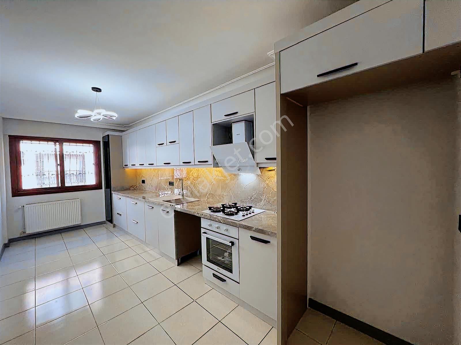 Yeni Bina Da 3+1 İstinye Park Yakını Bahçeli Lüks Daire