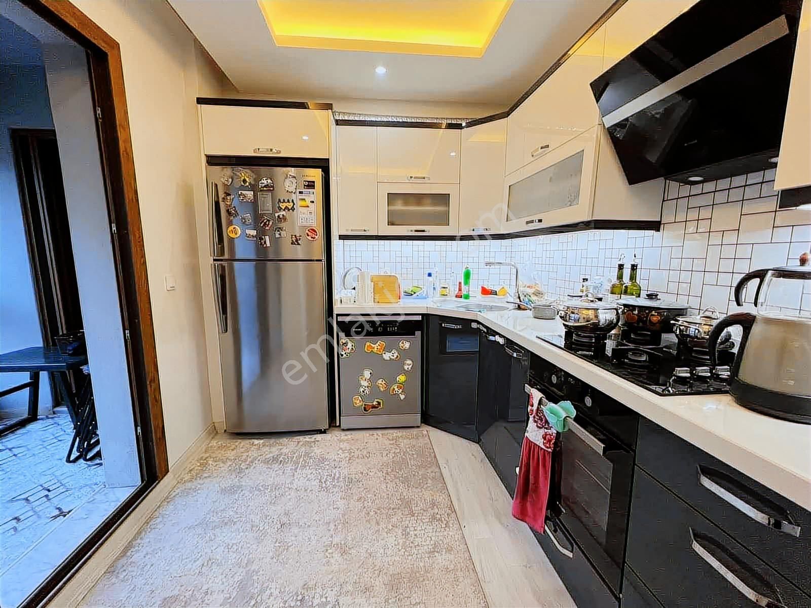 Bozyaka Cadde Yakını 3+1 Asansörlü Otoparklı Arakat - Görsel 6