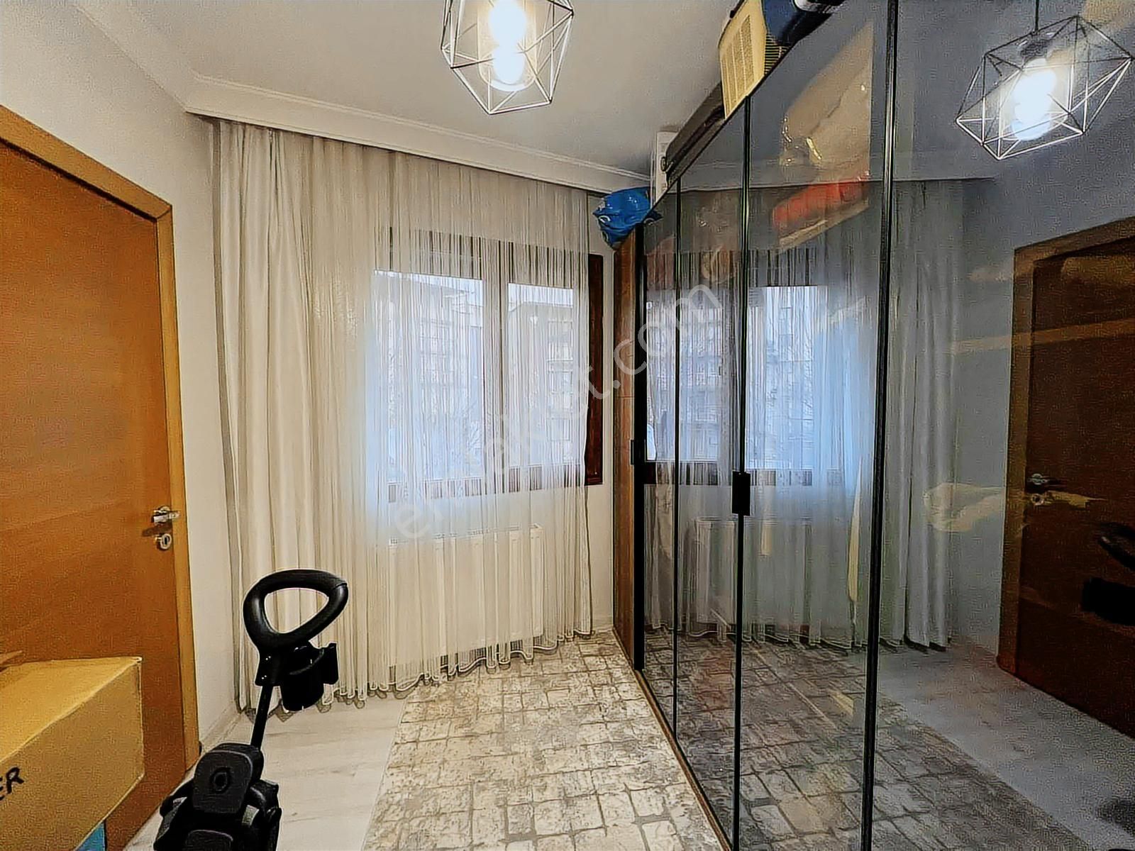 Bozyaka Cadde Yakını 3+1 Asansörlü Otoparklı Arakat - Görsel 31