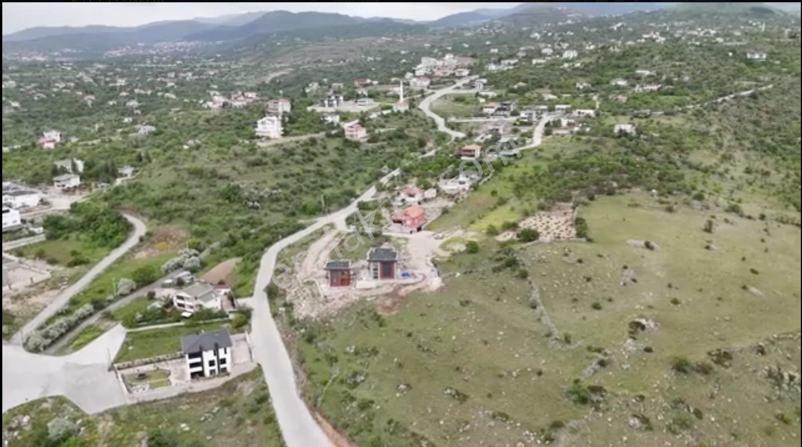 Konal | Panaromik Şehir Manzaralı 3 Kat Villa Parseli