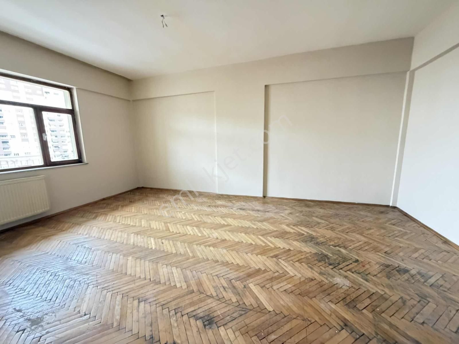 Konal | Çarşıya Yürüme Mesafesinde Merkezi Sistm Asansörlü Daire - Görsel 3