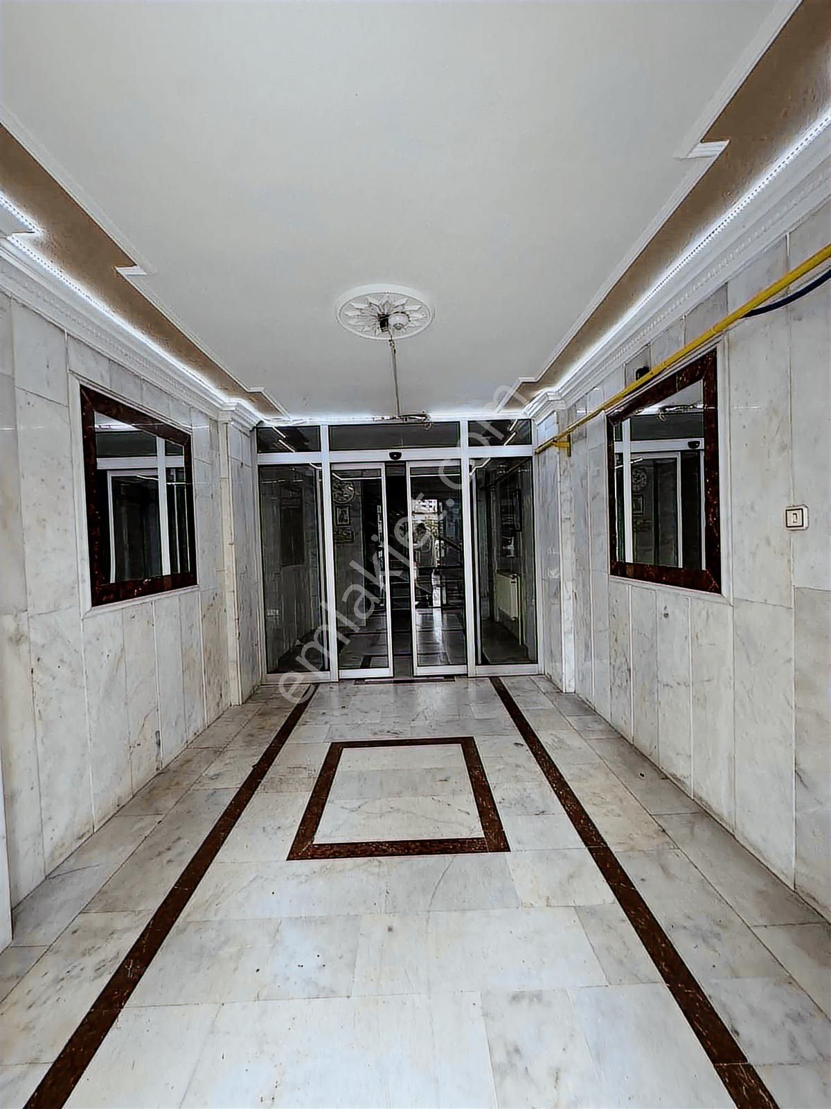 Konal | Çarşıya Yürüme Mesafesinde Merkezi Sistm Asansörlü Daire - Görsel 14