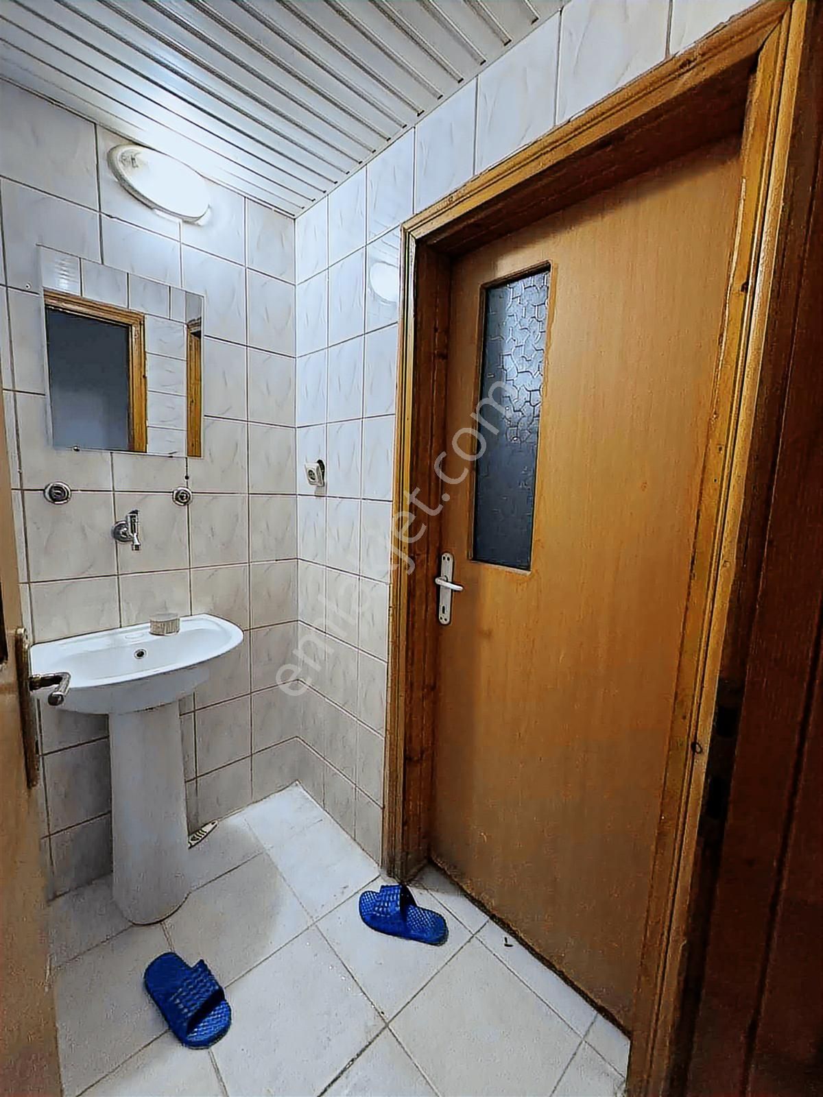 Konal | Çarşıya Yürüme Mesafesinde Merkezi Sistm Asansörlü Daire - Görsel 4