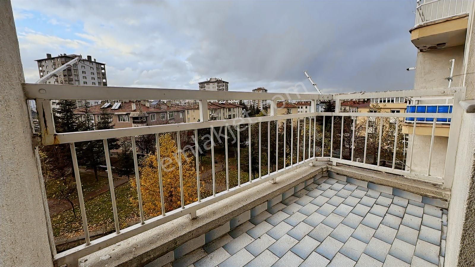 Konal/ Pınar Sitesinde En Gözde Konumda 3+1 Fırsat Daire - Görsel 6