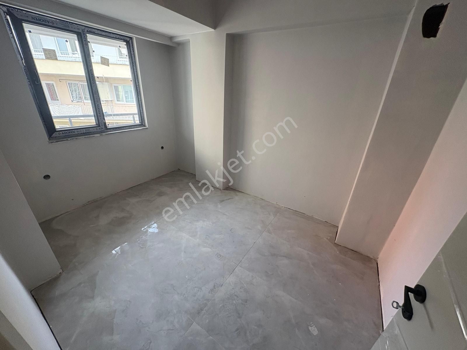 Erkaya Emlak'tan Çıtır Ekmek Yakınında 1+1 Arakat Balkonlu Apart - Görsel 7