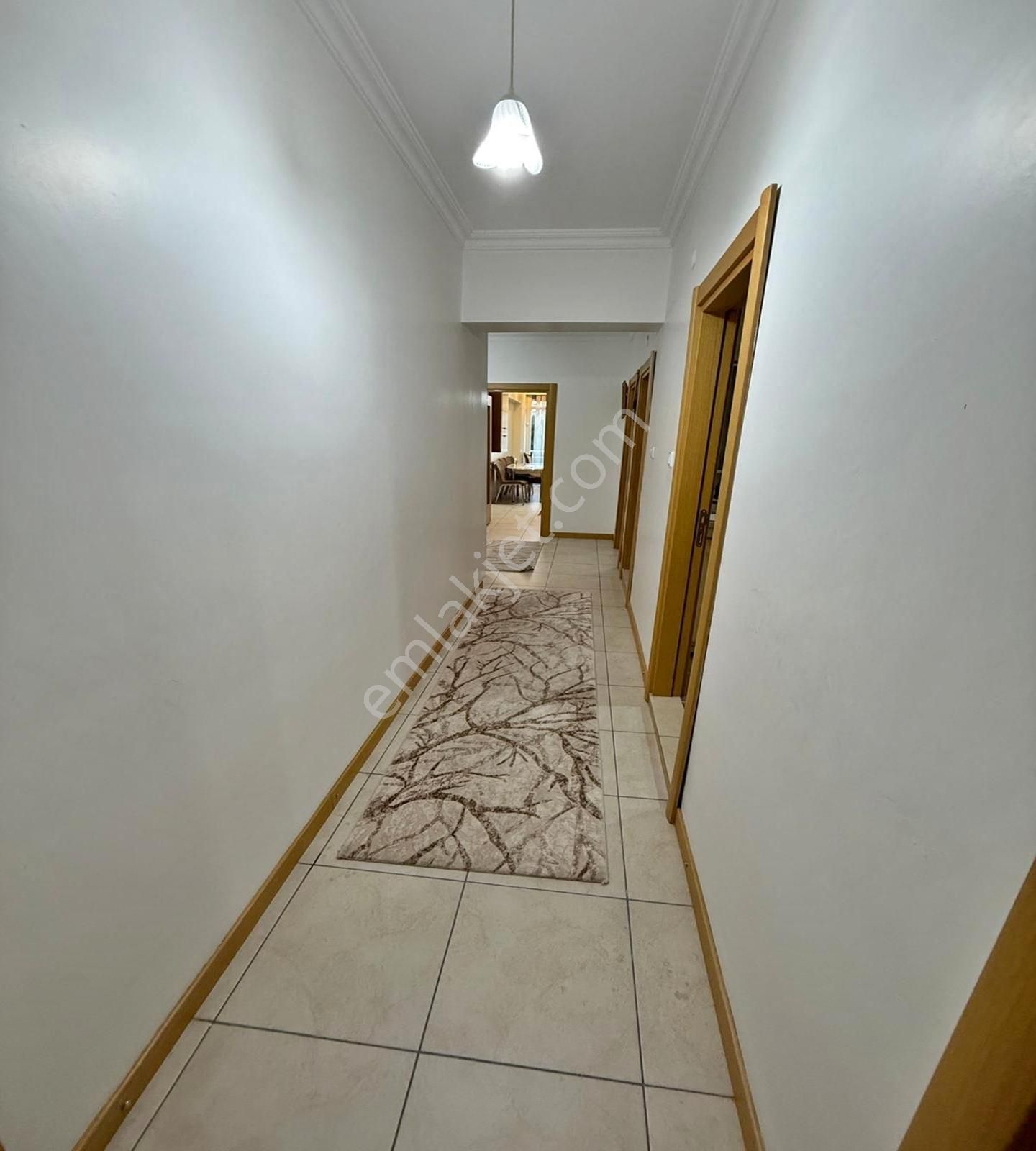 Beylikdüzü Merkezi Konumda Geniş Ferah 3+1 Satılık Daire !! - Görsel 29