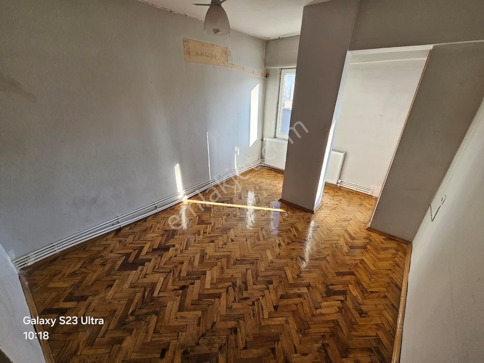 Eu Gayrimenkulden Merkezde Asansörlü 3+1 Daire - Görsel 4