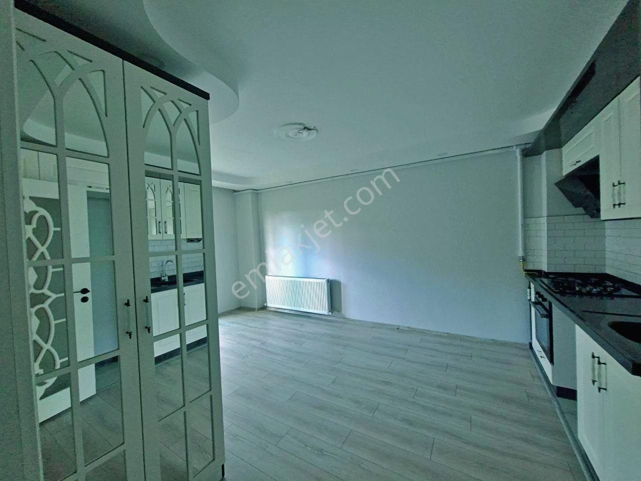 Uytundan Akçay Altınkumda Ülkü Yoluna Yakın Doğalgazlı 2+1 Daire - Görsel 10
