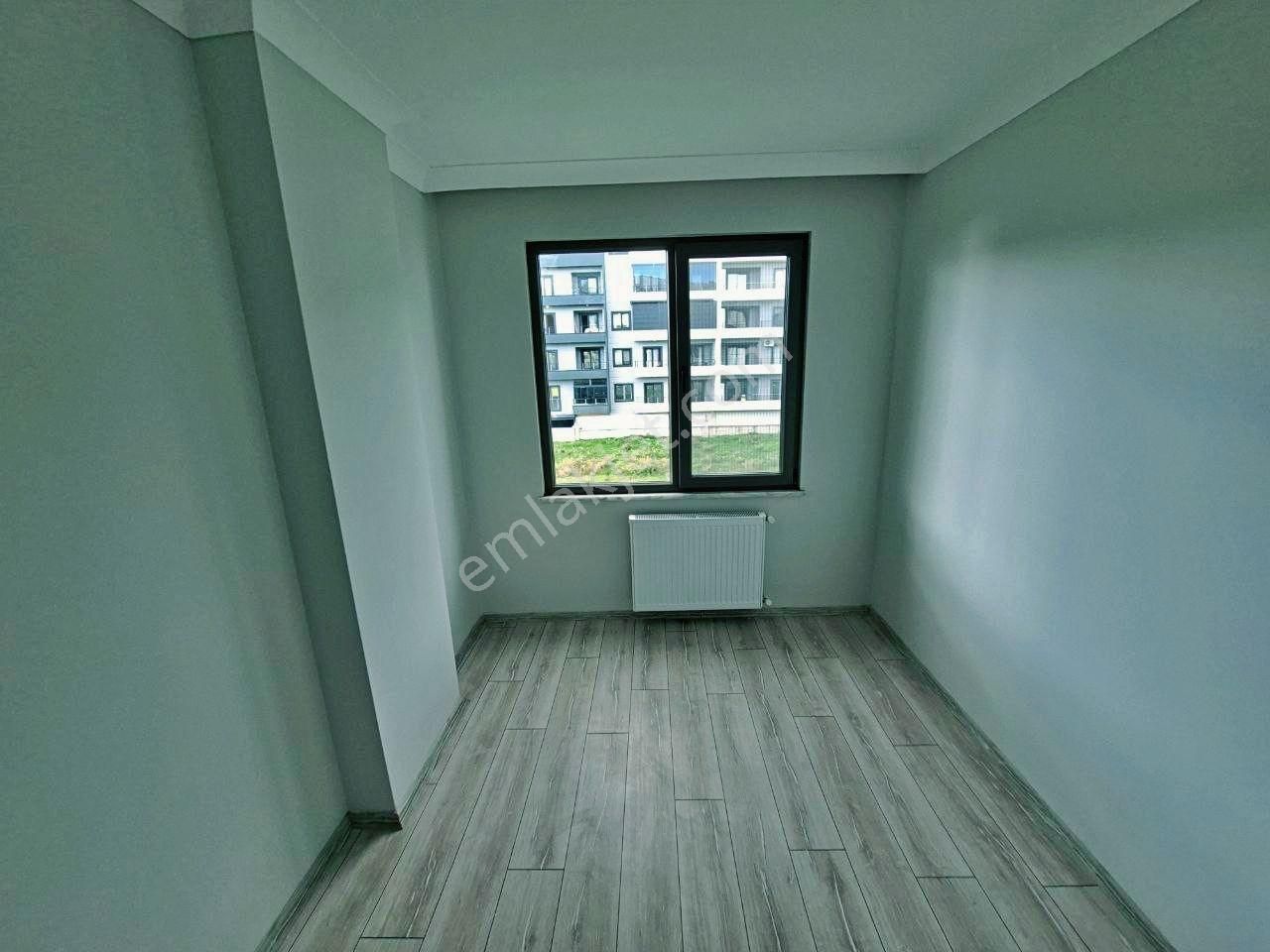 Uytundan Akçay Altınkumda Ülkü Yoluna Yakın Doğalgazlı 2+1 Daire - Görsel 8