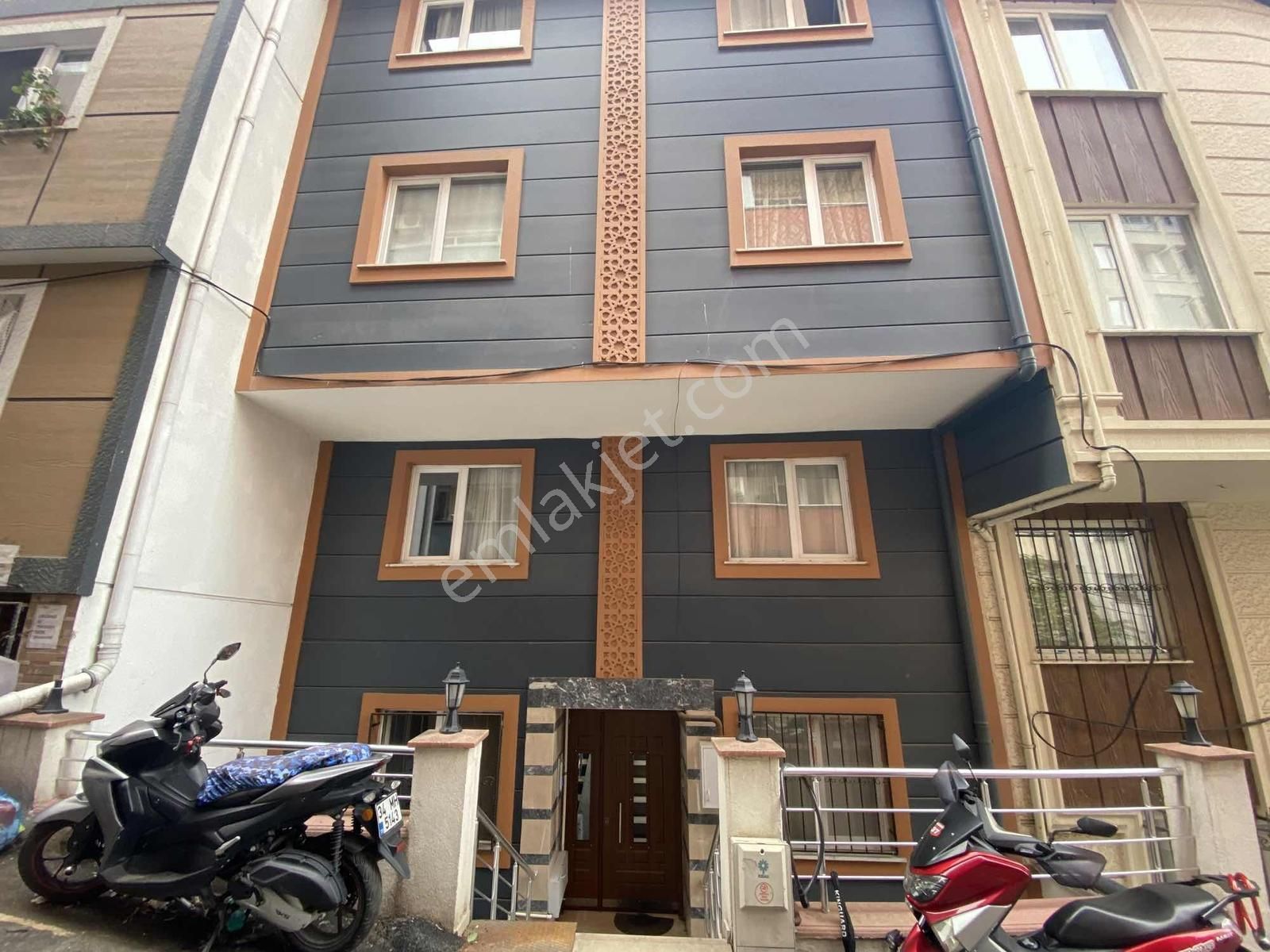 Para'dan Mecidiyeköyde Full Eşyalı Yeni Binada Ferah 1+1 Daire