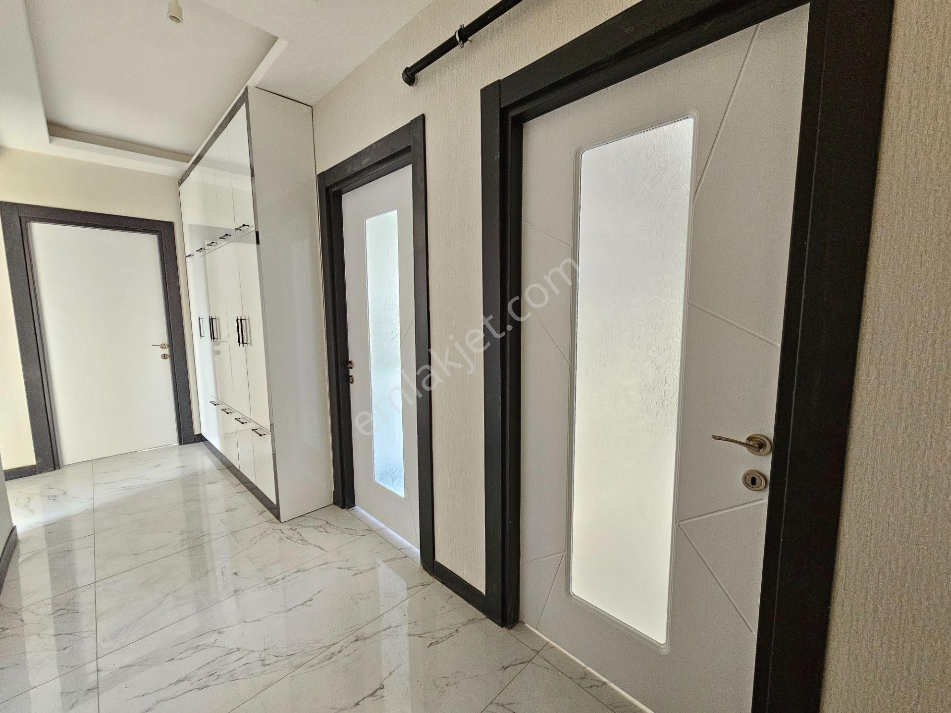 Kahramanlar Caddesi'ne Yakın Mevkiide 3+1 160m2 Satılık Sıfır Lüks Daire - Görsel 5