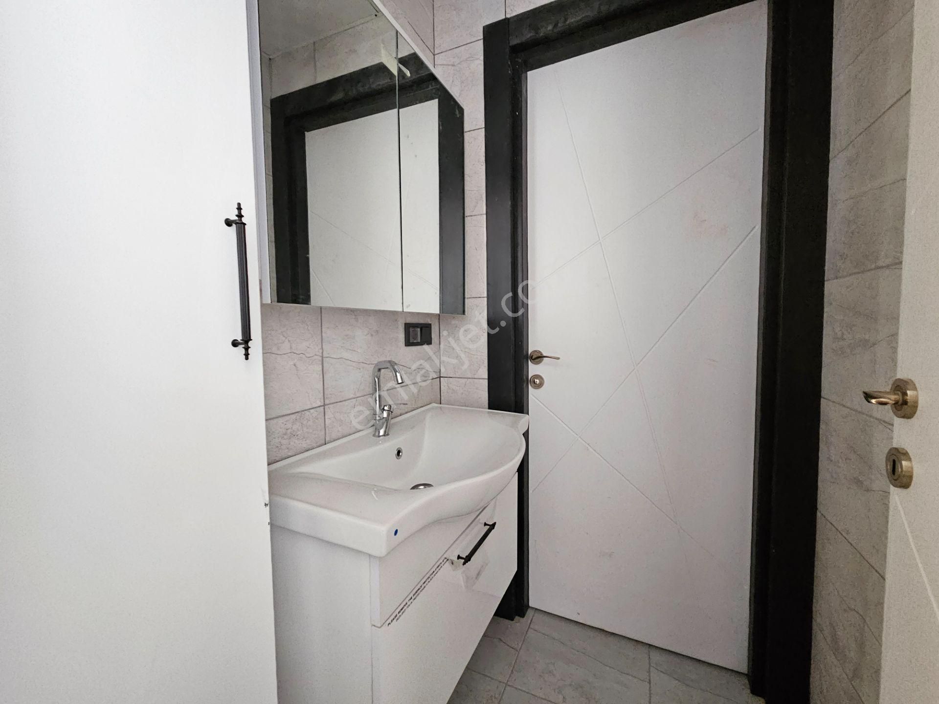 Kahramanlar Caddesi'ne Yakın Mevkiide 3+1 160m2 Satılık Sıfır Lüks Daire - Görsel 38