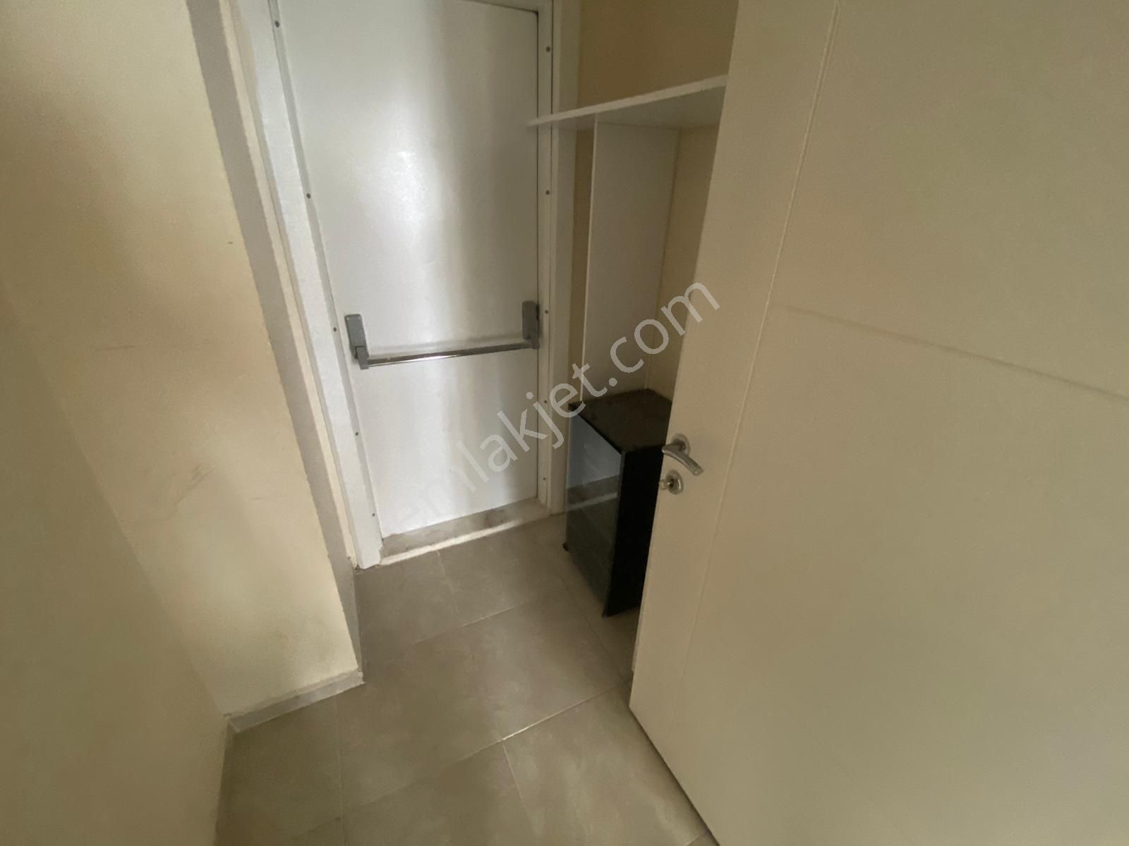 Karınca'dan Akdeniz Mh'de Aylık Ödemeli Havuzlu Geniş 4+1 İlanda - Görsel 22