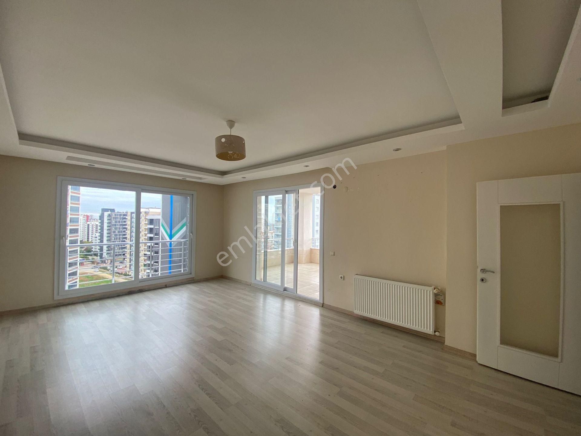 Karınca'dan Akdeniz Mh'de Aylık Ödemeli Havuzlu Geniş 4+1 İlanda - Görsel 9