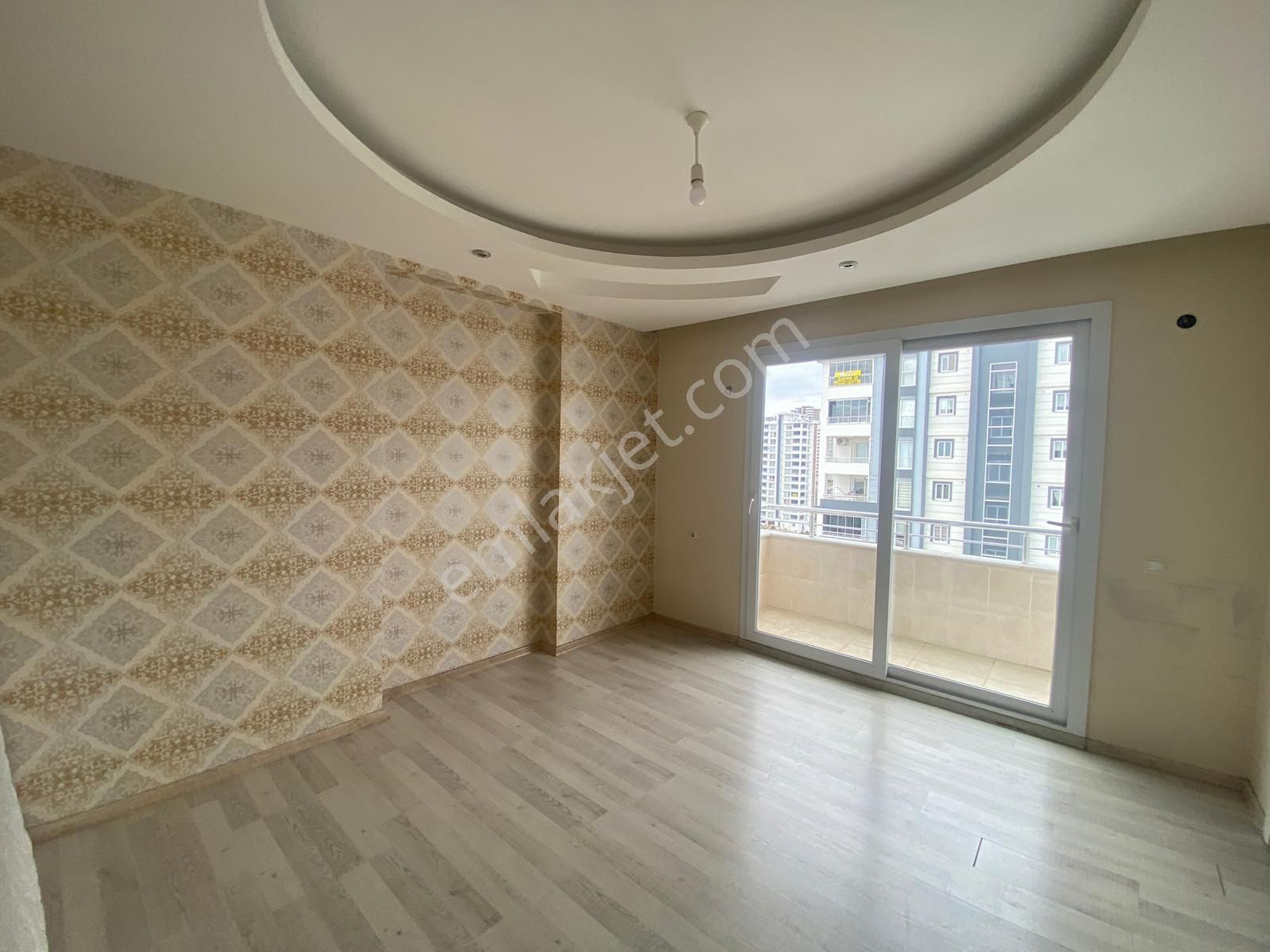 Karınca'dan Akdeniz Mh'de Aylık Ödemeli Havuzlu Geniş 4+1 İlanda - Görsel 10