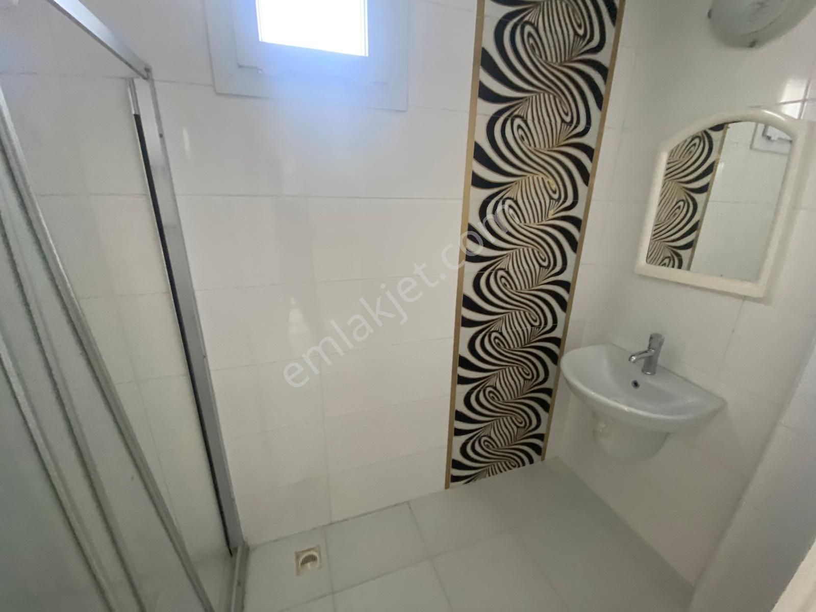 Karınca'dan Akdeniz Mh'de Aylık Ödemeli Havuzlu Geniş 4+1 İlanda - Görsel 18