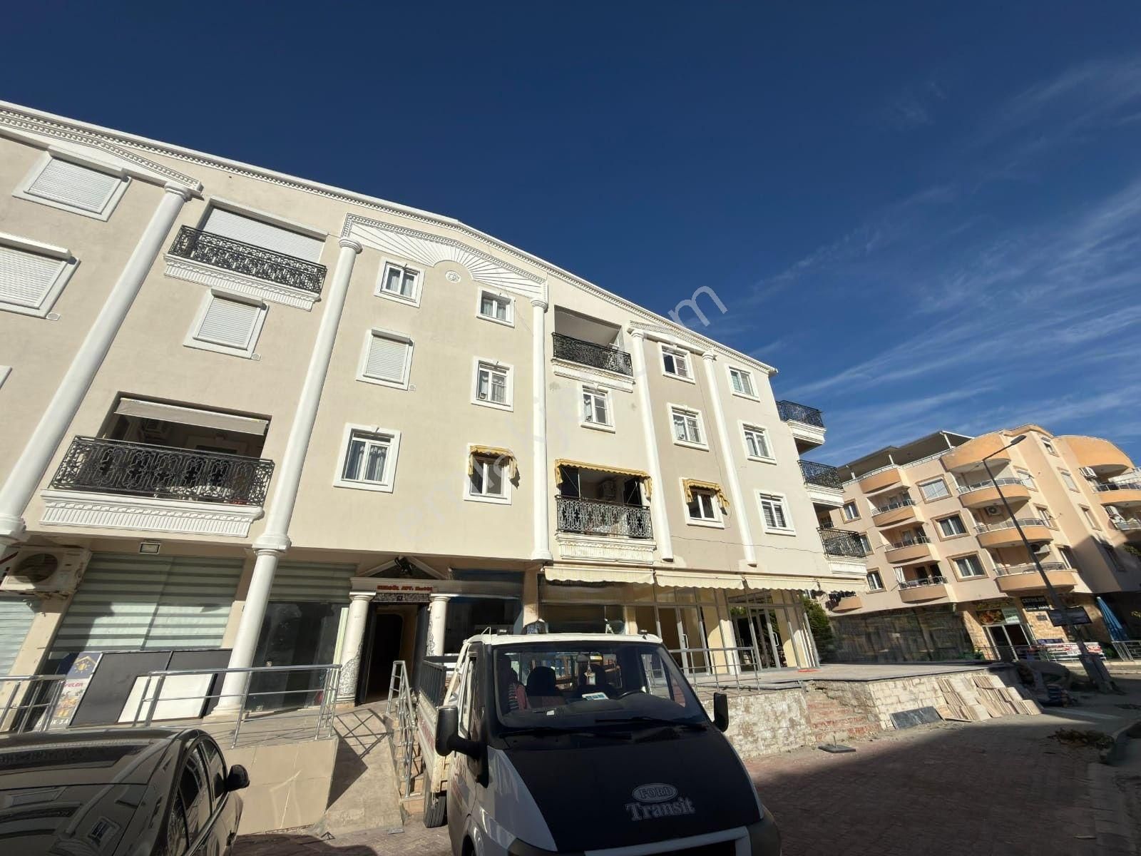 Didim Altınkumda Denize 150m Mesafede 2+1 Ayrı Mutfaklı Havuzlu Çift Banyolu Dairemiz Satışdadır