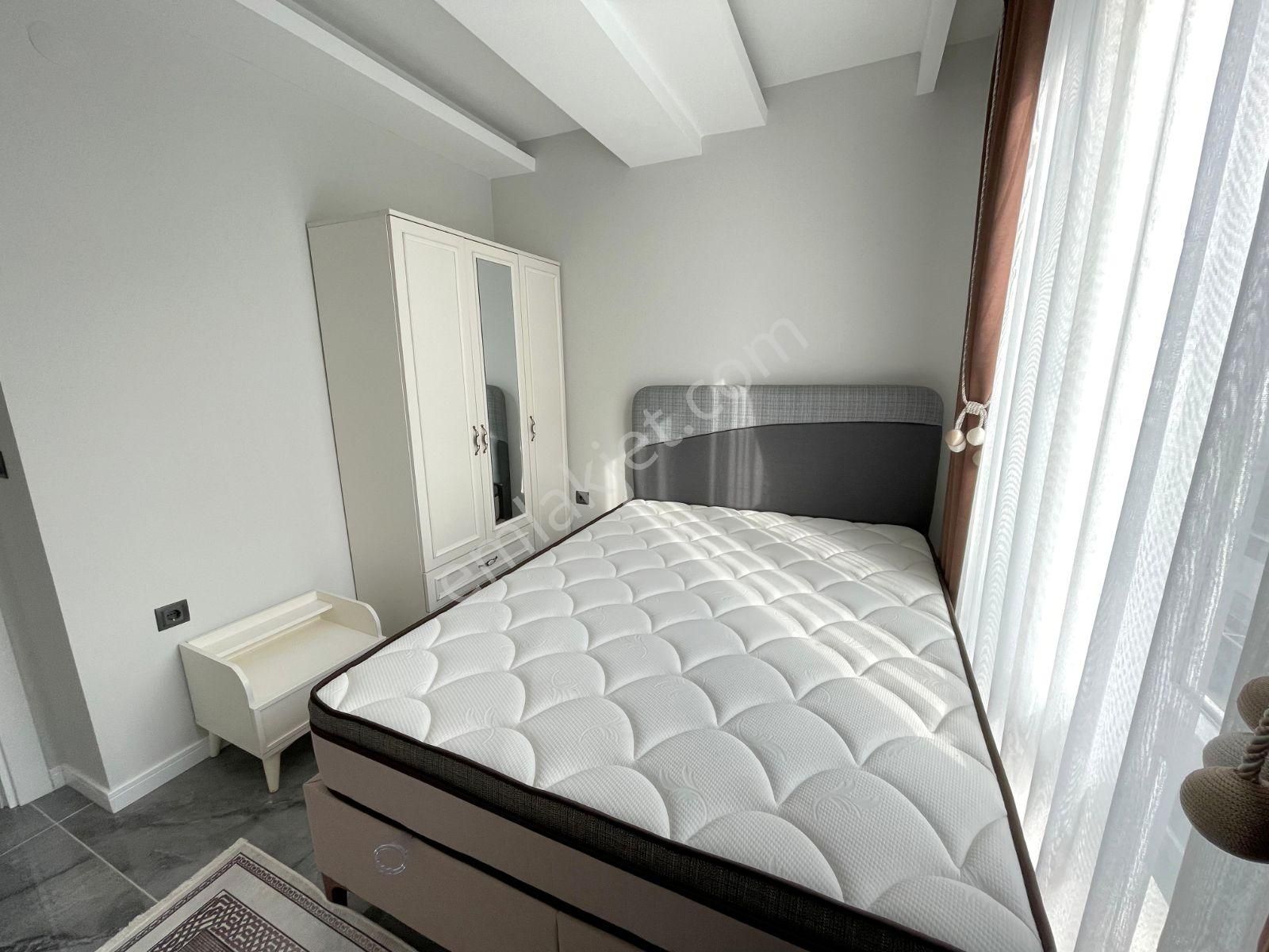 Tramwaya Yürüme Mesafesinde, Lüks Eşyalı 1+1 Satılık - Görsel 15