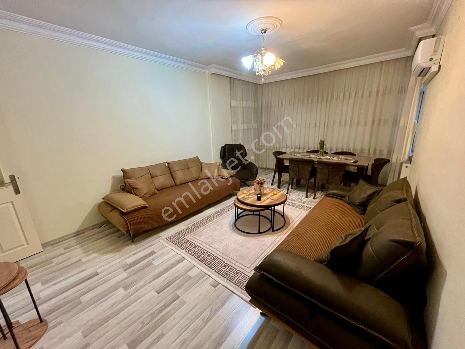 Denize Yürüme 10 Dk ! Konyaaltı Öğretmenevleri'nde Harika Konum